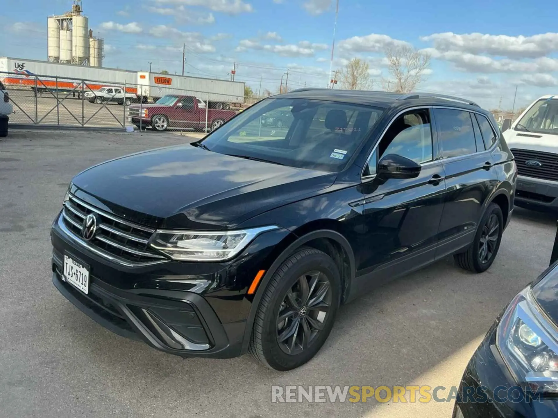 4 Photograph of a damaged car 3VV2B7AX9PM104809 VOLKSWAGEN TIGUAN 2023