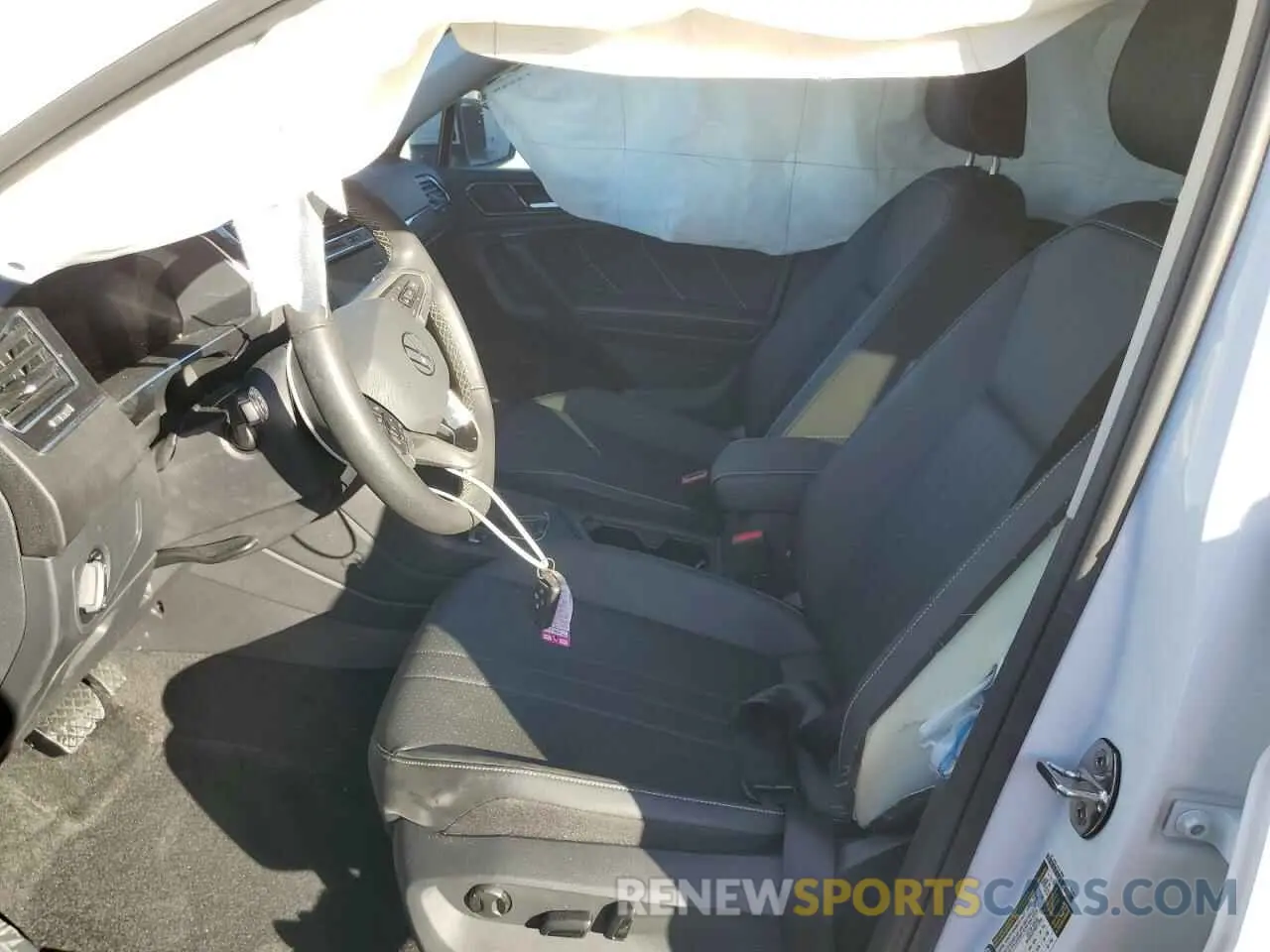 7 Photograph of a damaged car 3VV3B7AX2PM059510 VOLKSWAGEN TIGUAN 2023