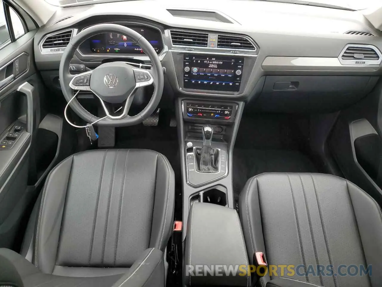 8 Фотография поврежденного автомобиля 3VV3B7AX2PM115140 VOLKSWAGEN TIGUAN 2023