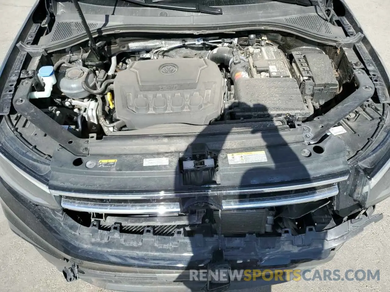 12 Photograph of a damaged car 3VV3B7AX4PM087969 VOLKSWAGEN TIGUAN 2023