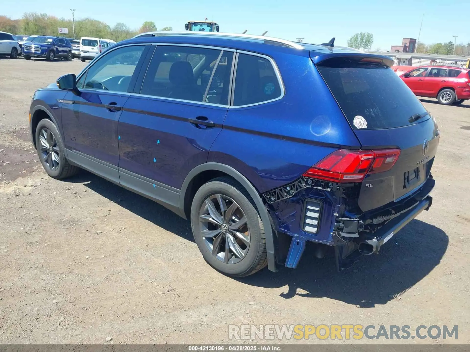 3 Photograph of a damaged car 3VV3B7AX4PM117343 VOLKSWAGEN TIGUAN 2023