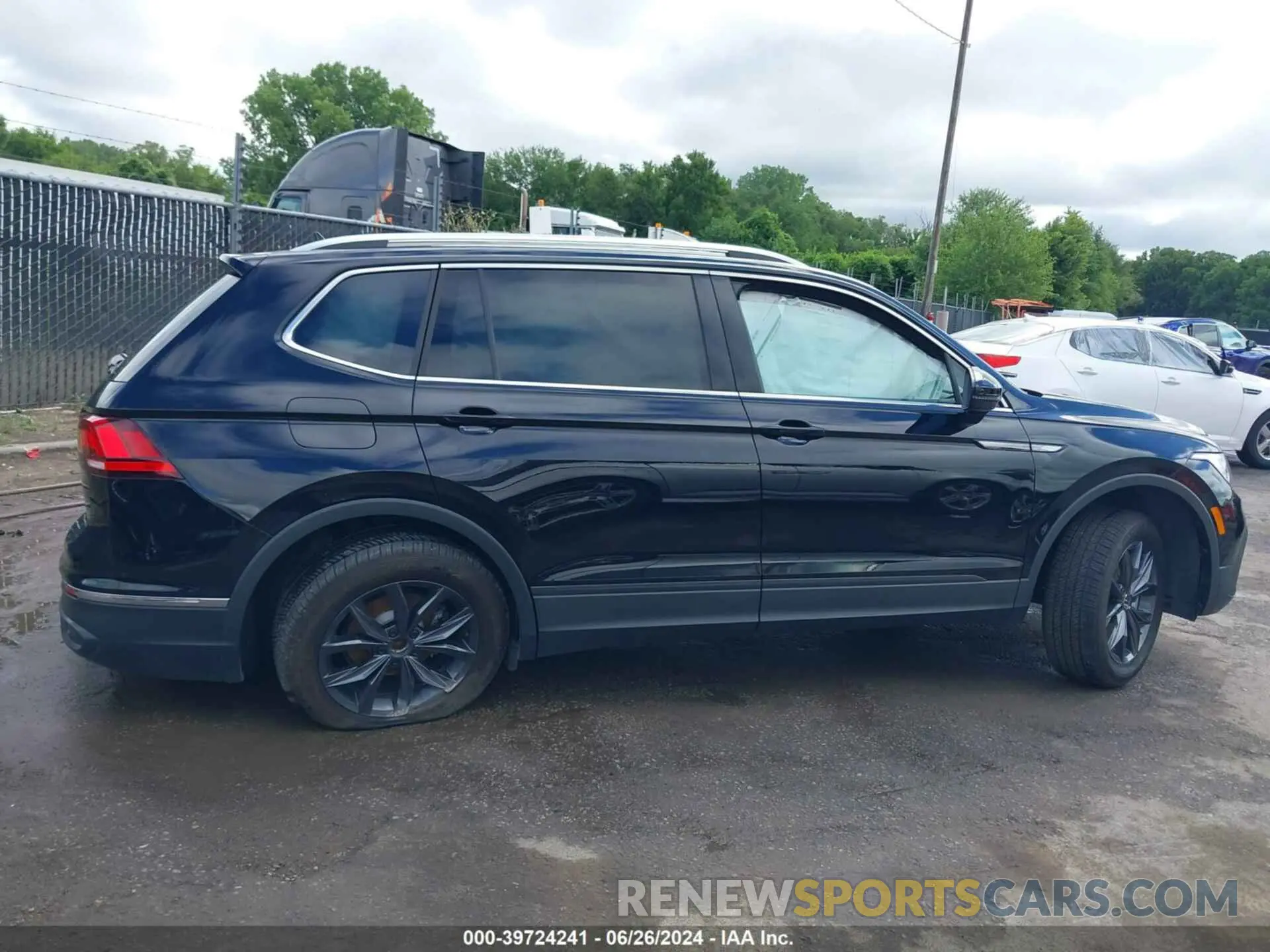 14 Фотография поврежденного автомобиля 3VV3B7AX4PM136264 VOLKSWAGEN TIGUAN 2023