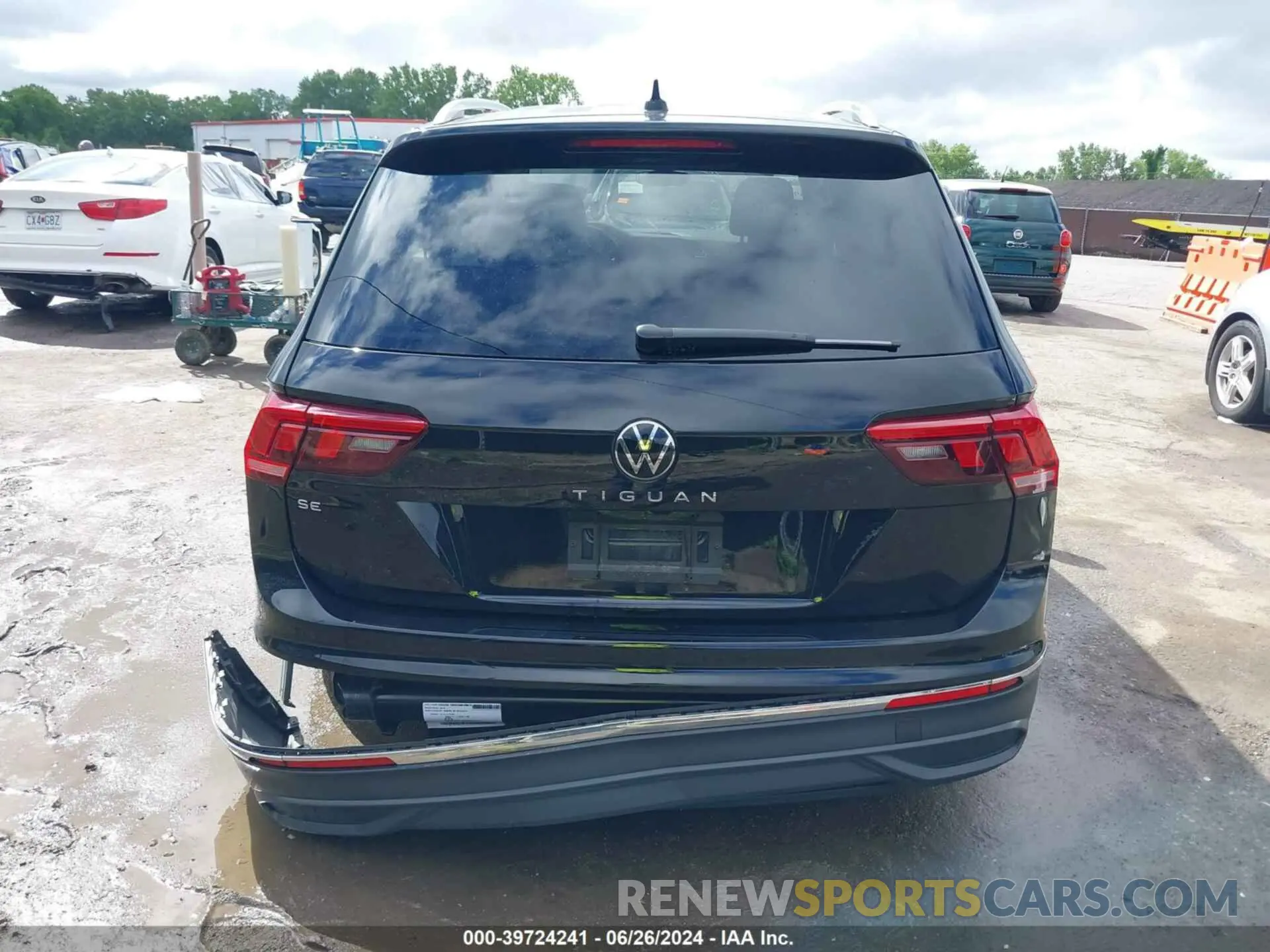 17 Фотография поврежденного автомобиля 3VV3B7AX4PM136264 VOLKSWAGEN TIGUAN 2023