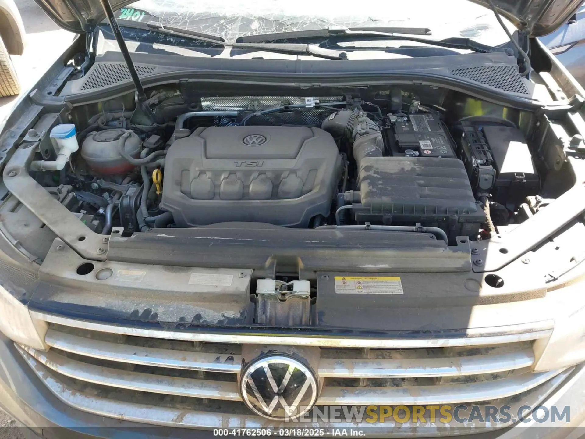 10 Photograph of a damaged car 3VV3B7AX5PM018742 VOLKSWAGEN TIGUAN 2023