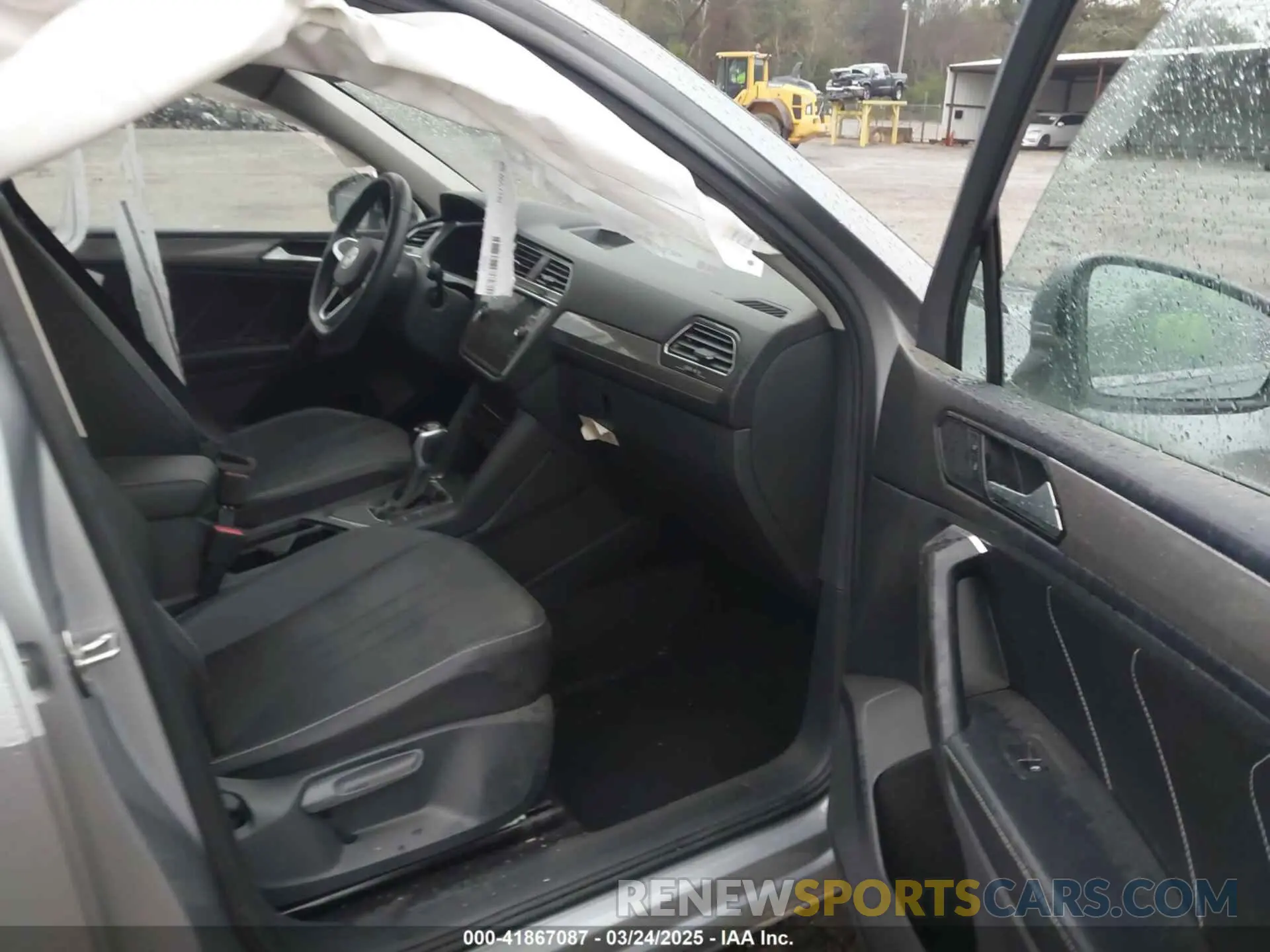 5 Фотография поврежденного автомобиля 3VV3B7AX6PM032195 VOLKSWAGEN TIGUAN 2023