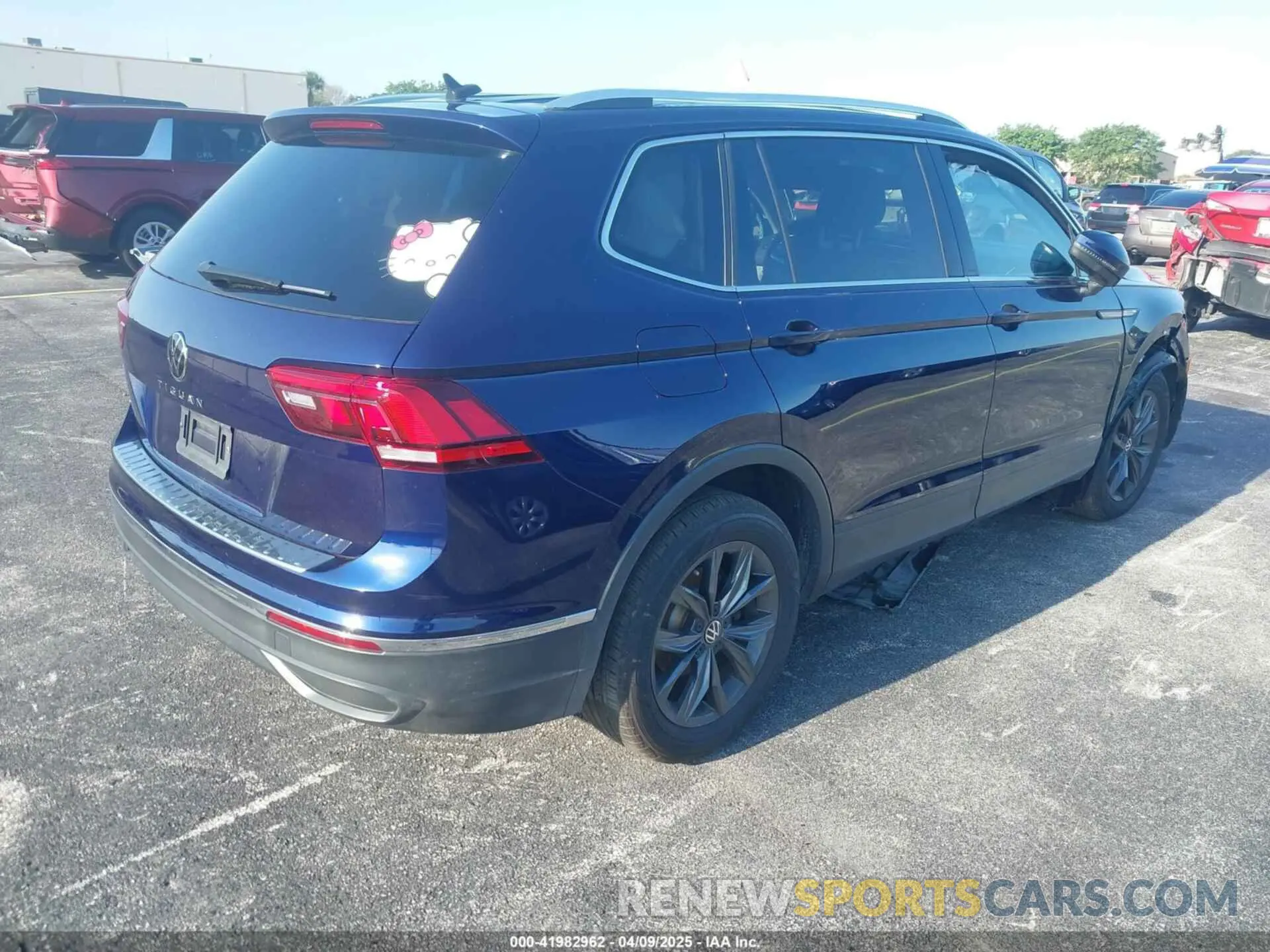 4 Фотография поврежденного автомобиля 3VV3B7AX8PM056465 VOLKSWAGEN TIGUAN 2023