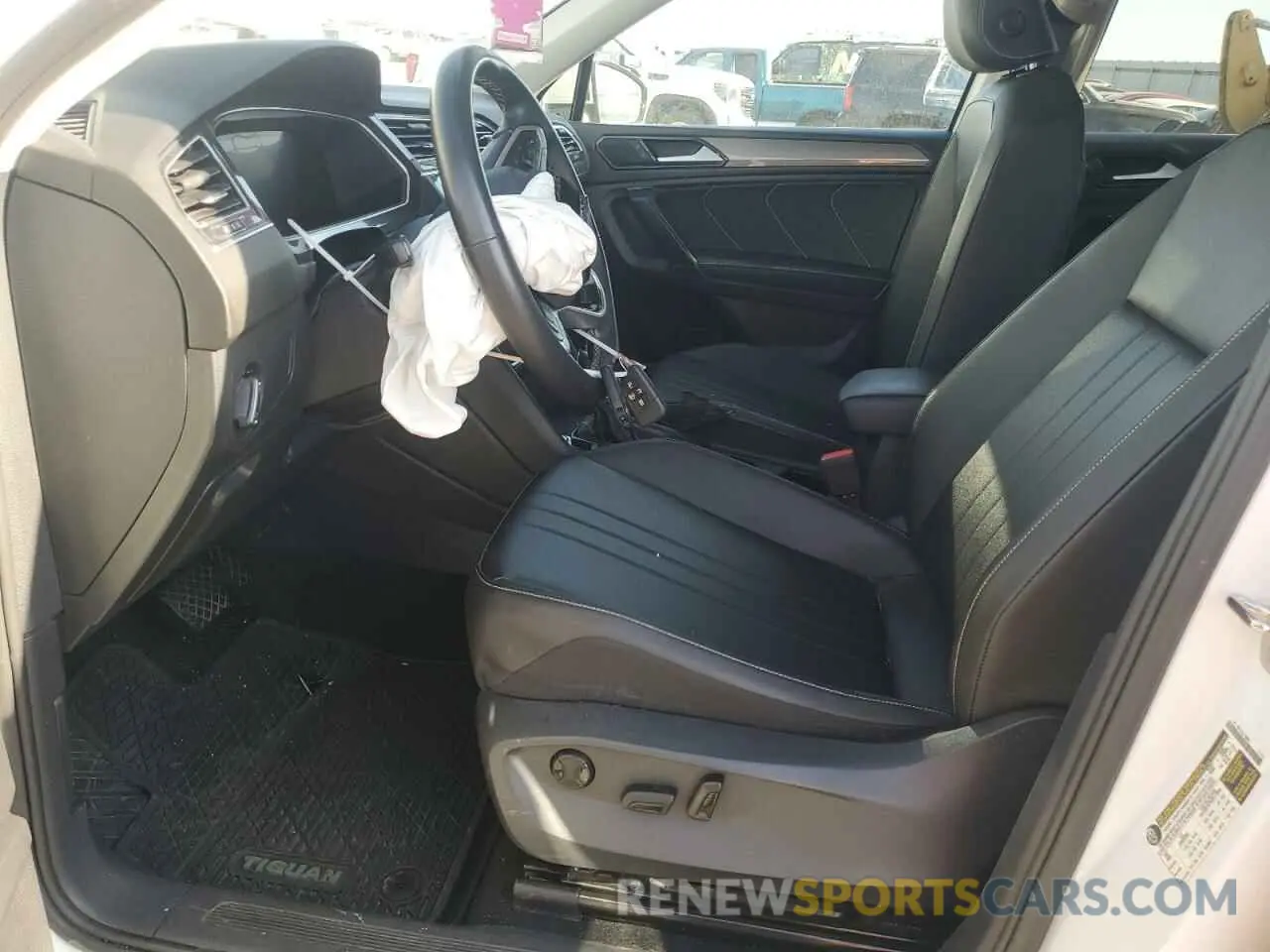7 Photograph of a damaged car 3VV3B7AXXPM049534 VOLKSWAGEN TIGUAN 2023