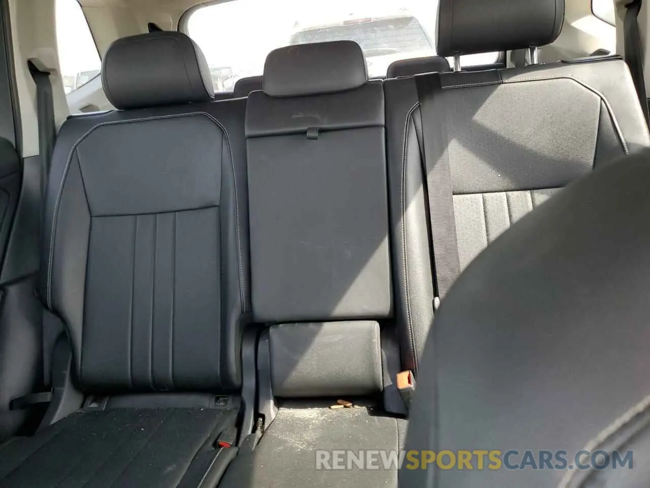 10 Photograph of a damaged car 3VV3B7AXXPM055723 VOLKSWAGEN TIGUAN 2023