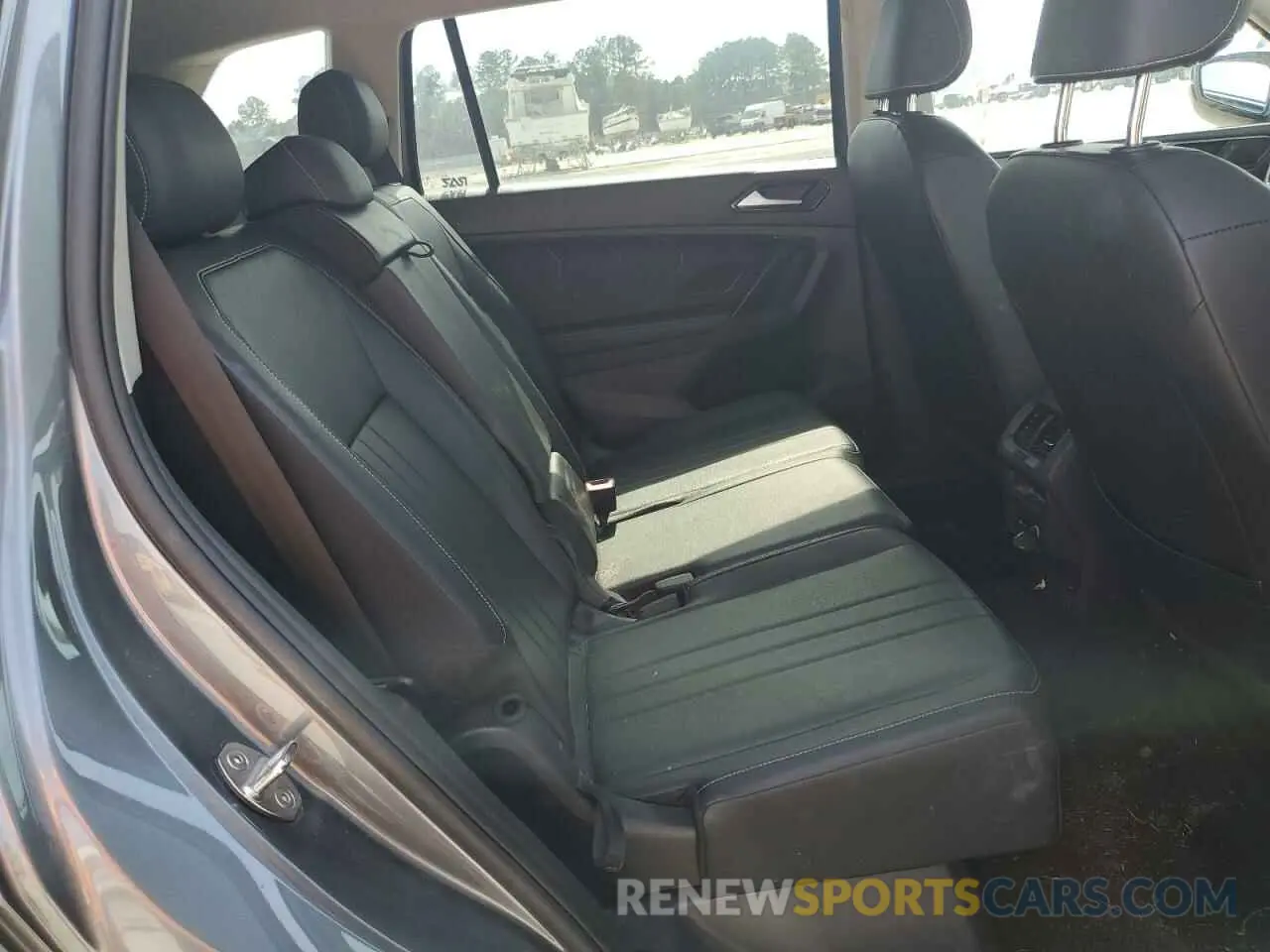 11 Photograph of a damaged car 3VV3B7AXXPM055723 VOLKSWAGEN TIGUAN 2023