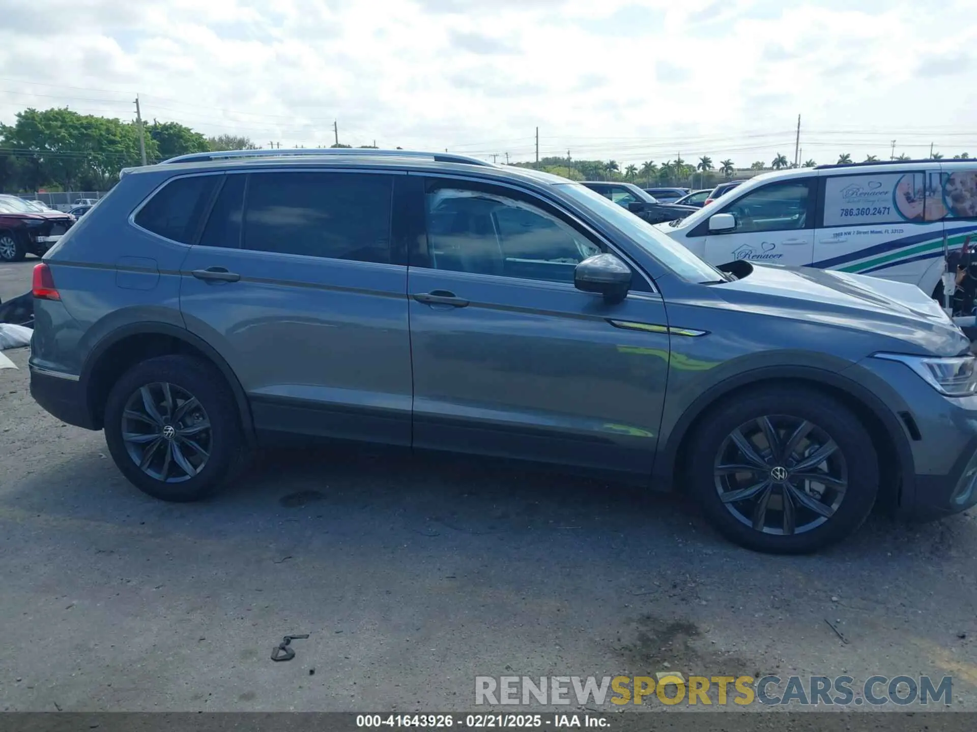 12 Фотография поврежденного автомобиля 3VV3B7AXXPM056659 VOLKSWAGEN TIGUAN 2023