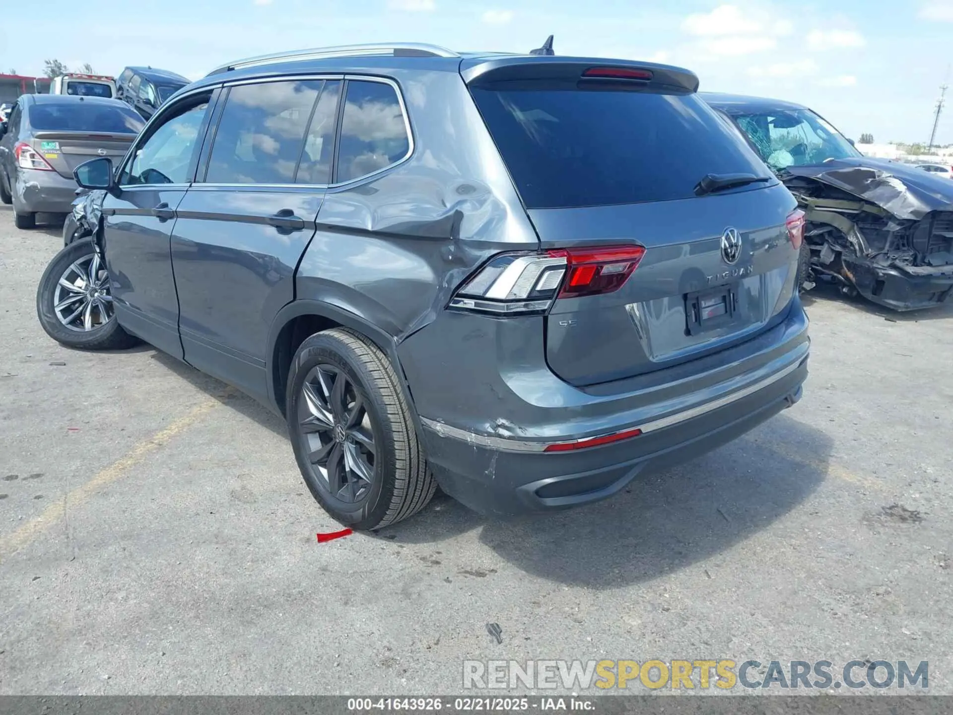 3 Фотография поврежденного автомобиля 3VV3B7AXXPM056659 VOLKSWAGEN TIGUAN 2023