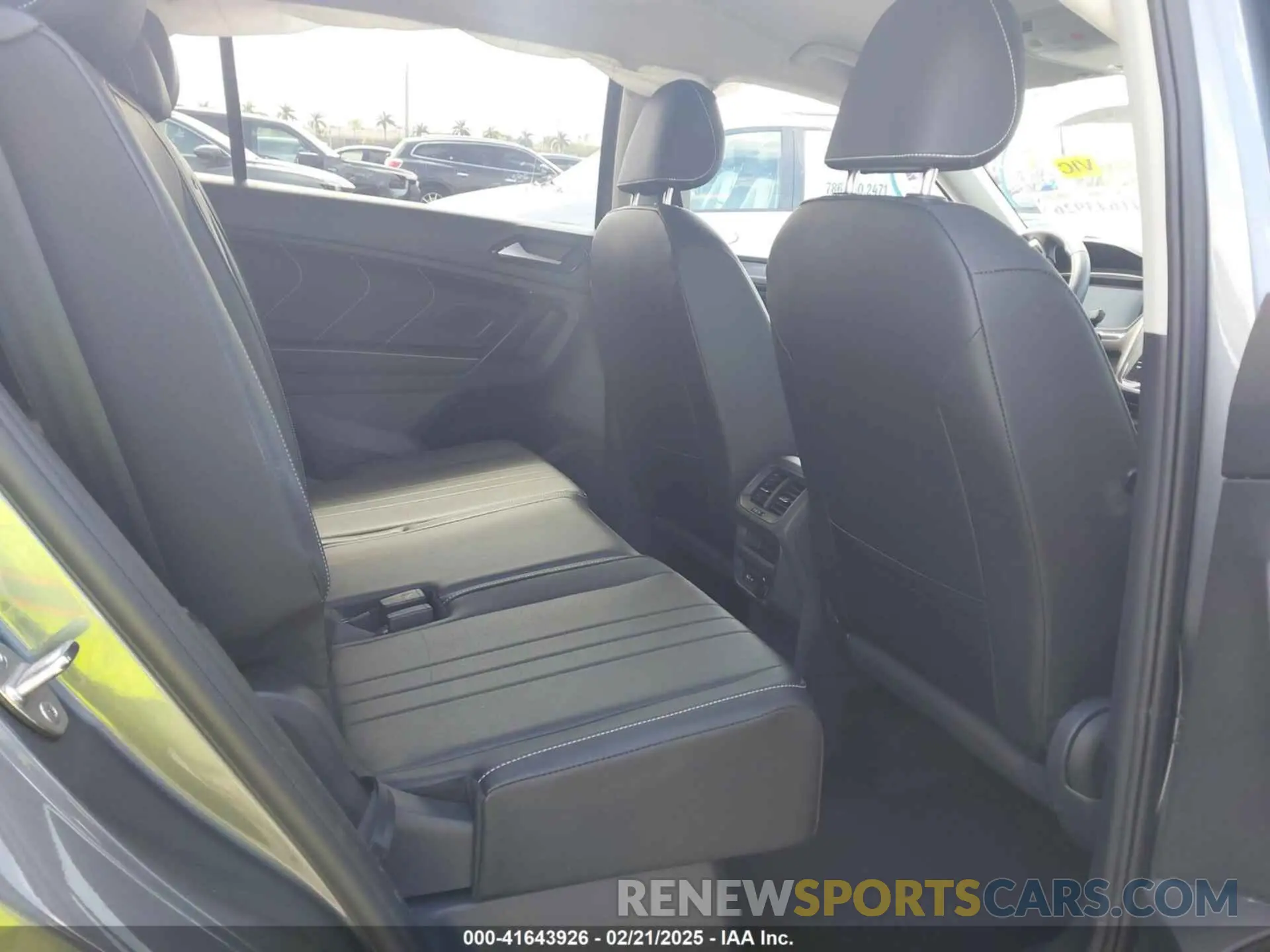 8 Фотография поврежденного автомобиля 3VV3B7AXXPM056659 VOLKSWAGEN TIGUAN 2023