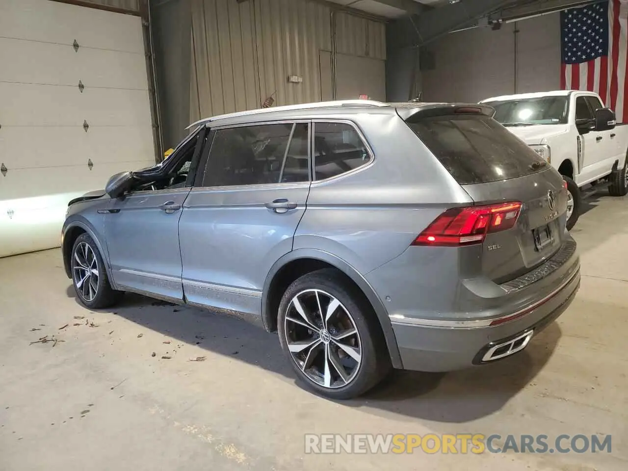 2 Фотография поврежденного автомобиля 3VV4B7AX3PM072402 VOLKSWAGEN TIGUAN 2023