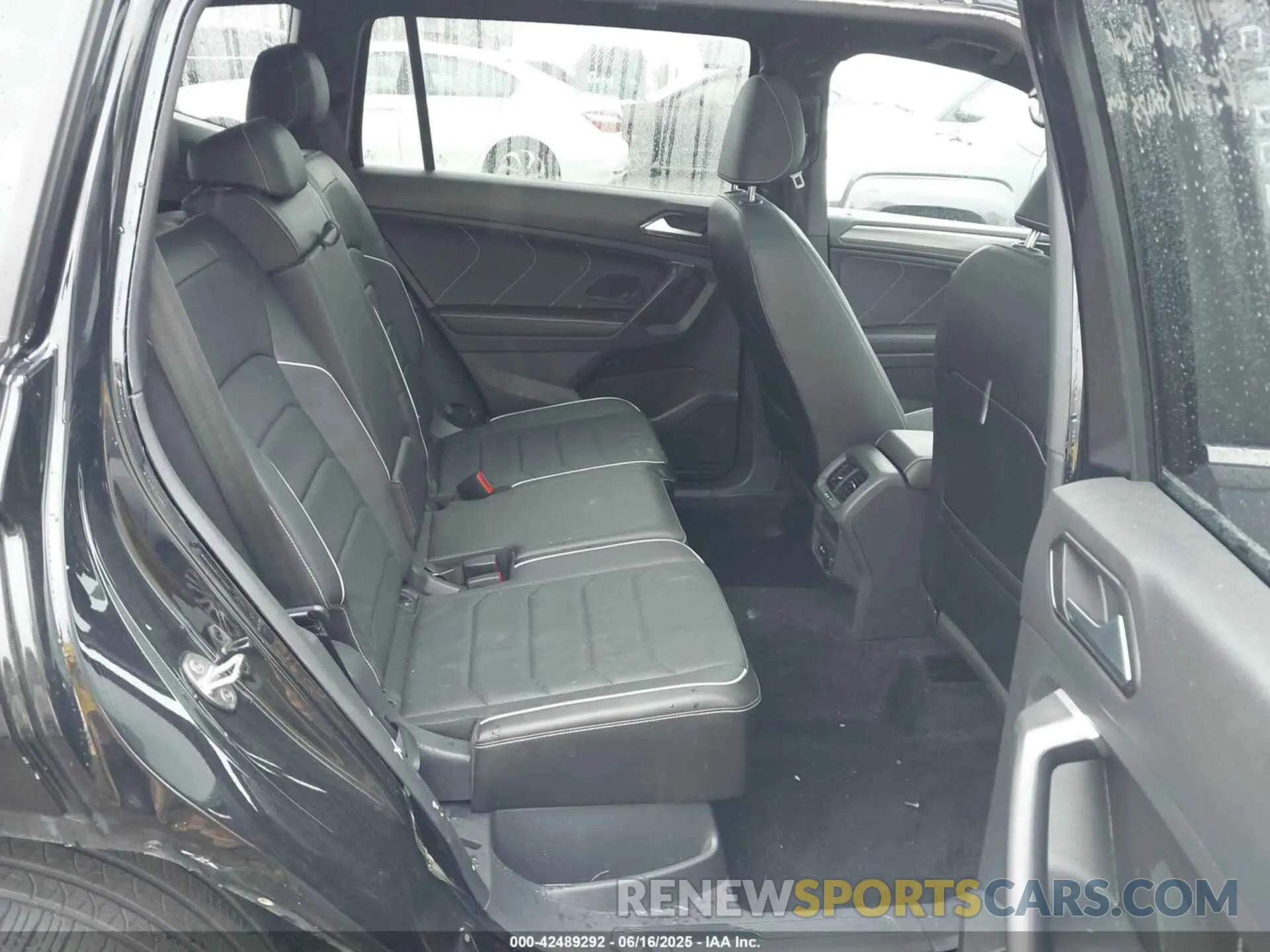 8 Фотография поврежденного автомобиля 3VV4B7AX5PM120501 VOLKSWAGEN TIGUAN 2023