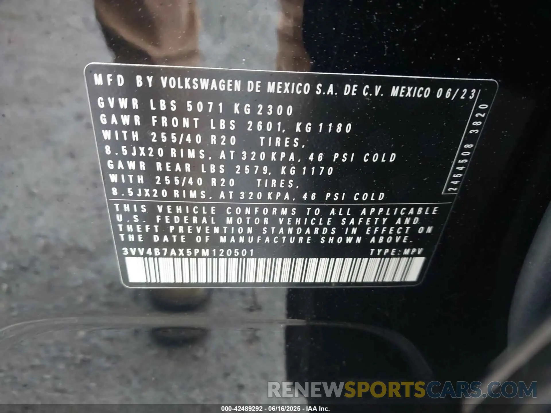 9 Фотография поврежденного автомобиля 3VV4B7AX5PM120501 VOLKSWAGEN TIGUAN 2023
