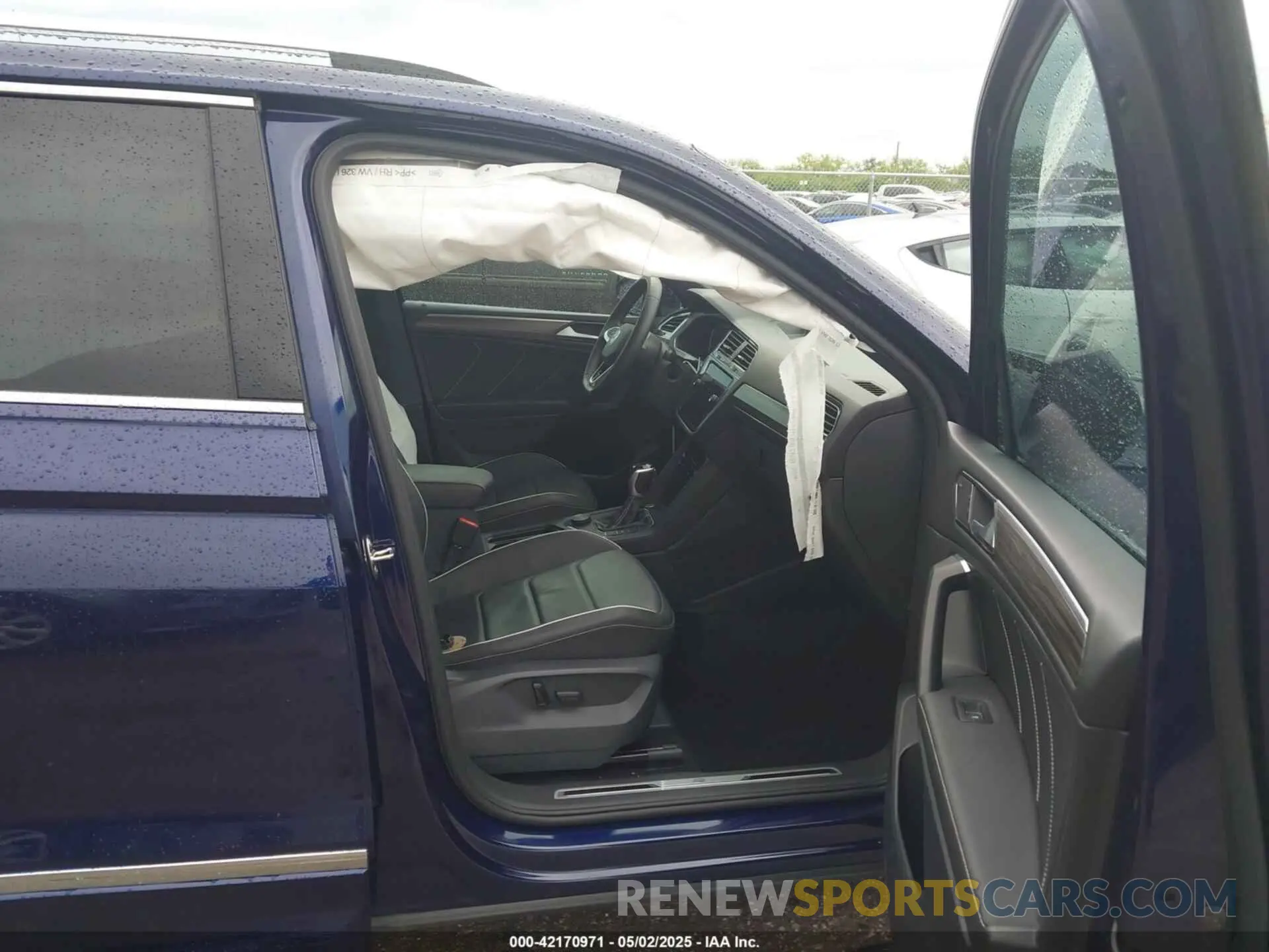 5 Photograph of a damaged car 3VV4B7AX8PM038455 VOLKSWAGEN TIGUAN 2023