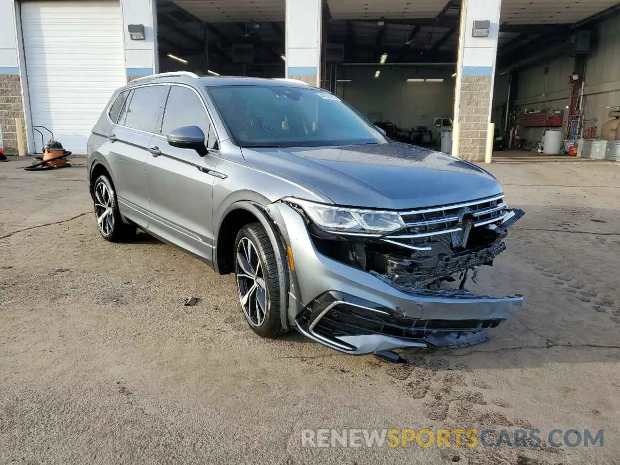 4 Фотография поврежденного автомобиля 3VV4B7AXXPM036397 VOLKSWAGEN TIGUAN 2023
