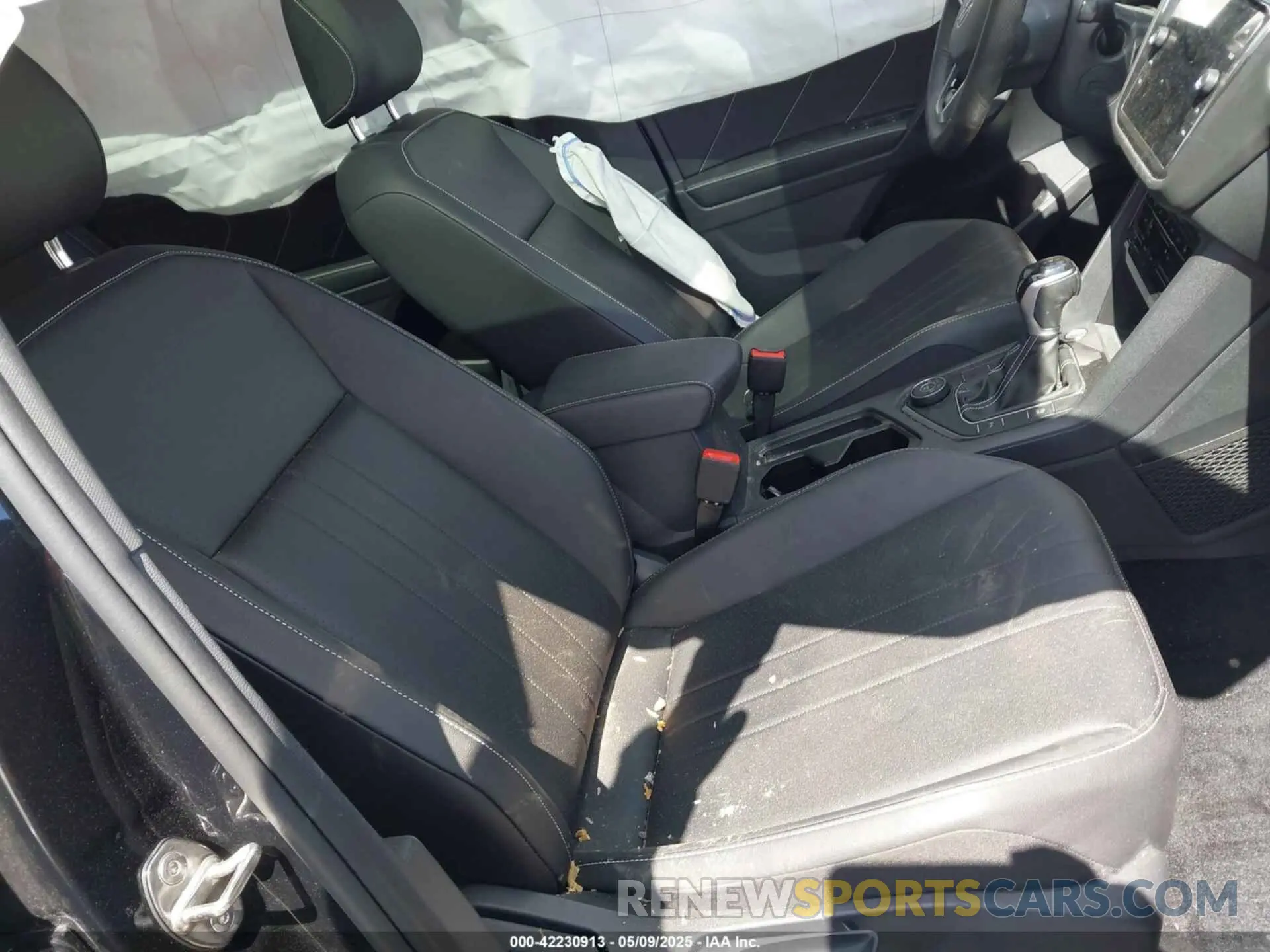 5 Photograph of a damaged car 3VV8B7AX1PM031316 VOLKSWAGEN TIGUAN 2023
