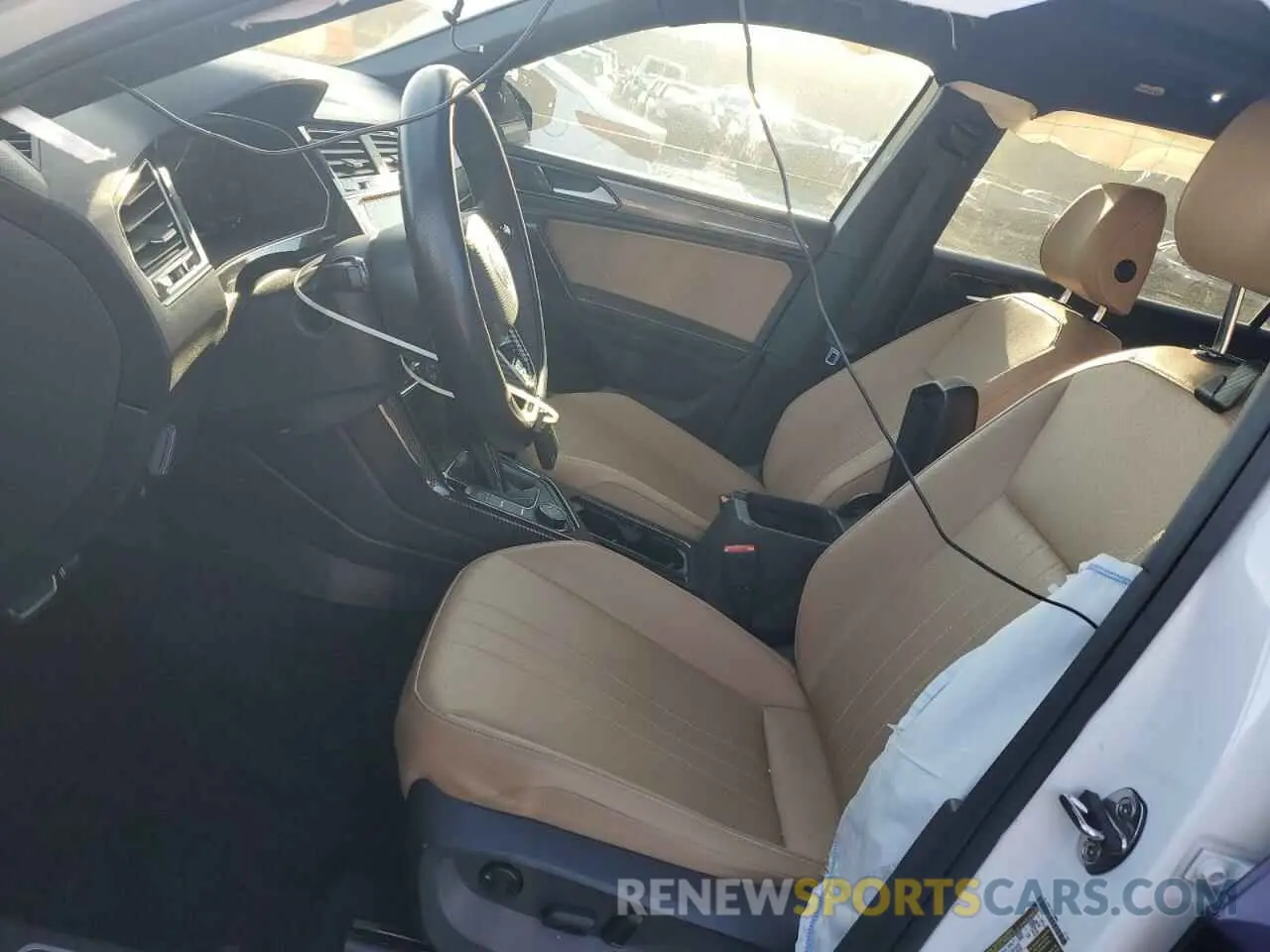 7 Photograph of a damaged car 3VV8B7AX5PM127059 VOLKSWAGEN TIGUAN 2023