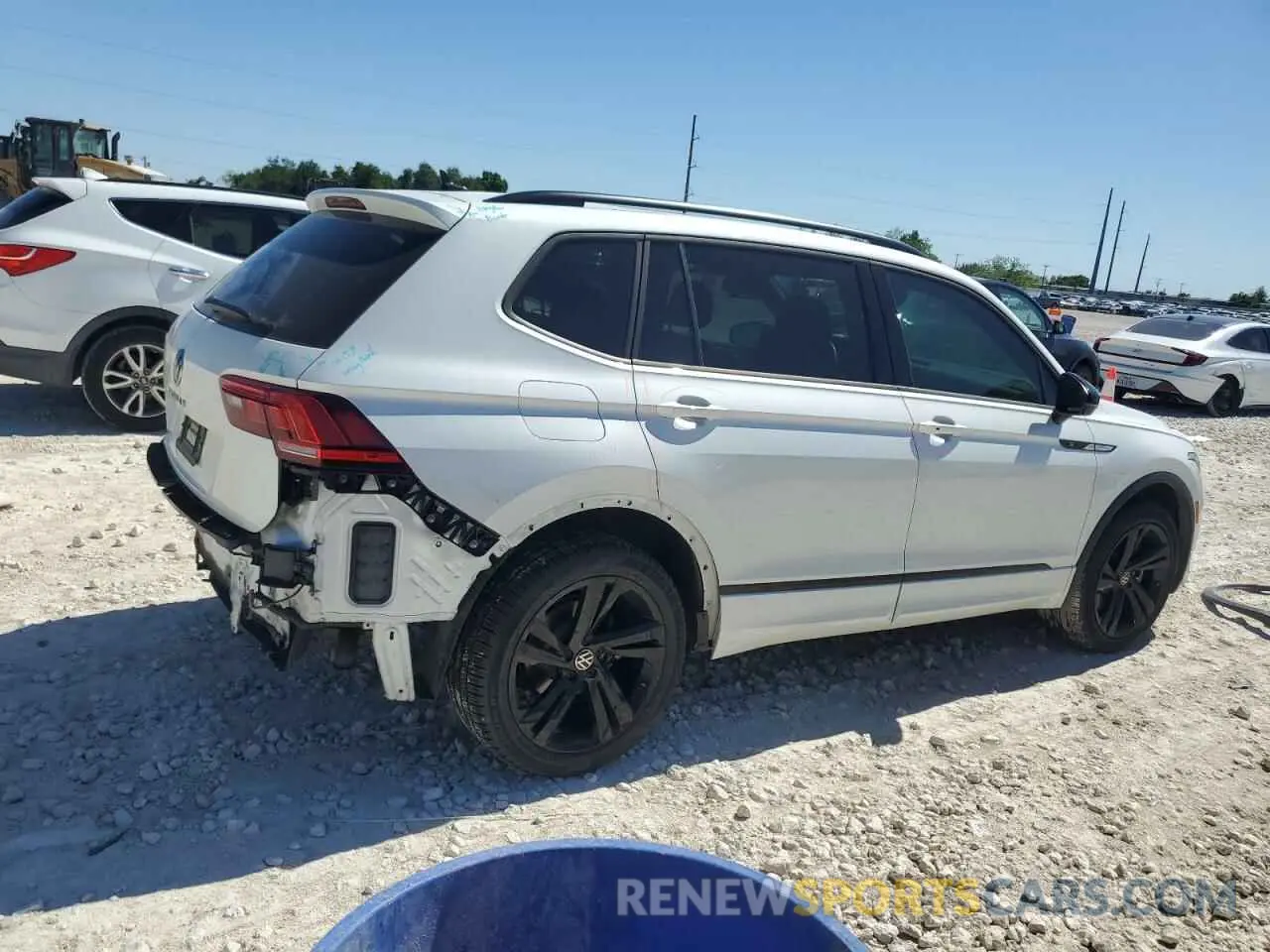 3 Фотография поврежденного автомобиля 3VVCB7AX0PM052720 VOLKSWAGEN TIGUAN 2023
