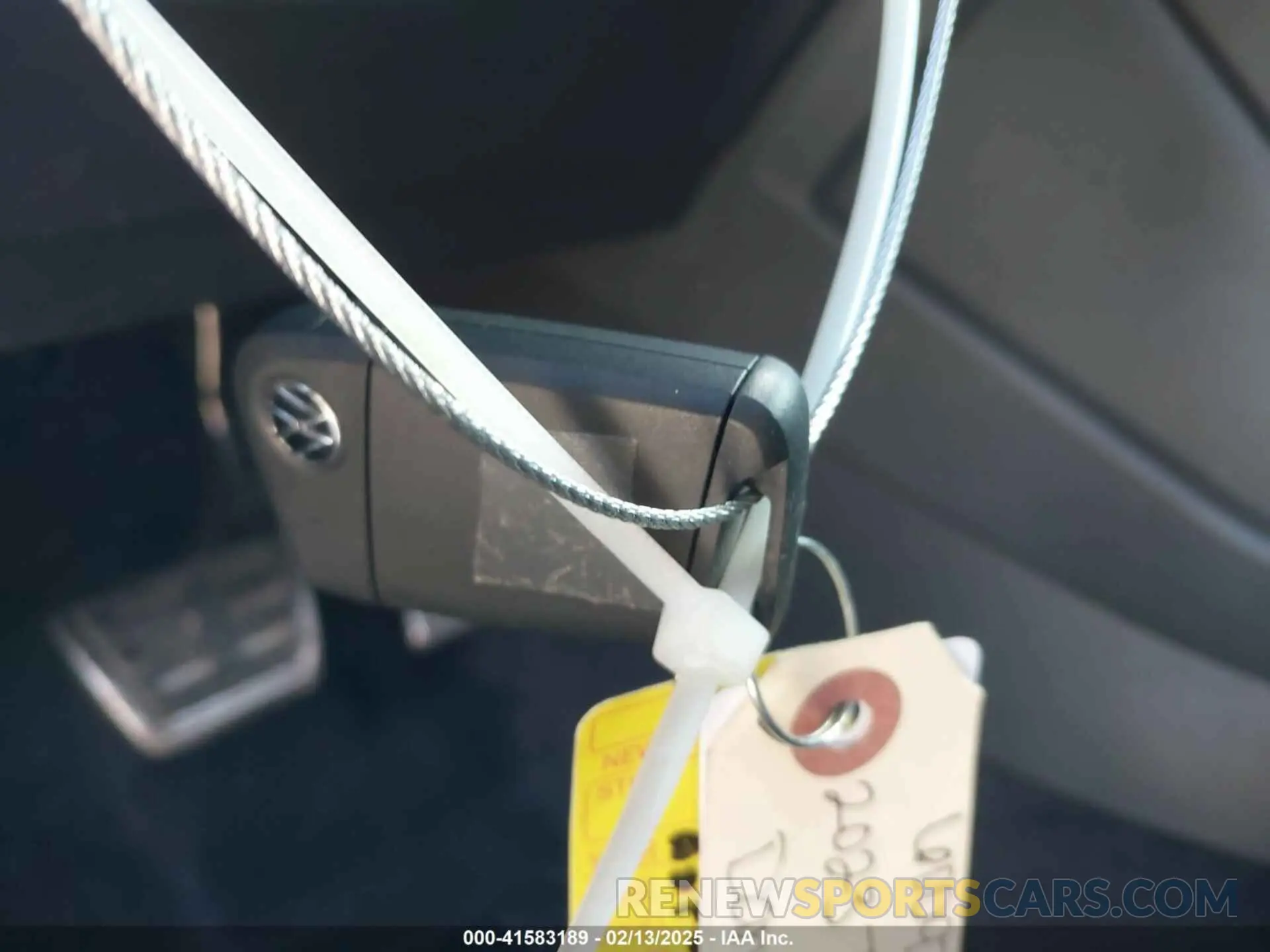 11 Photograph of a damaged car 3VVCB7AX5PM139416 VOLKSWAGEN TIGUAN 2023