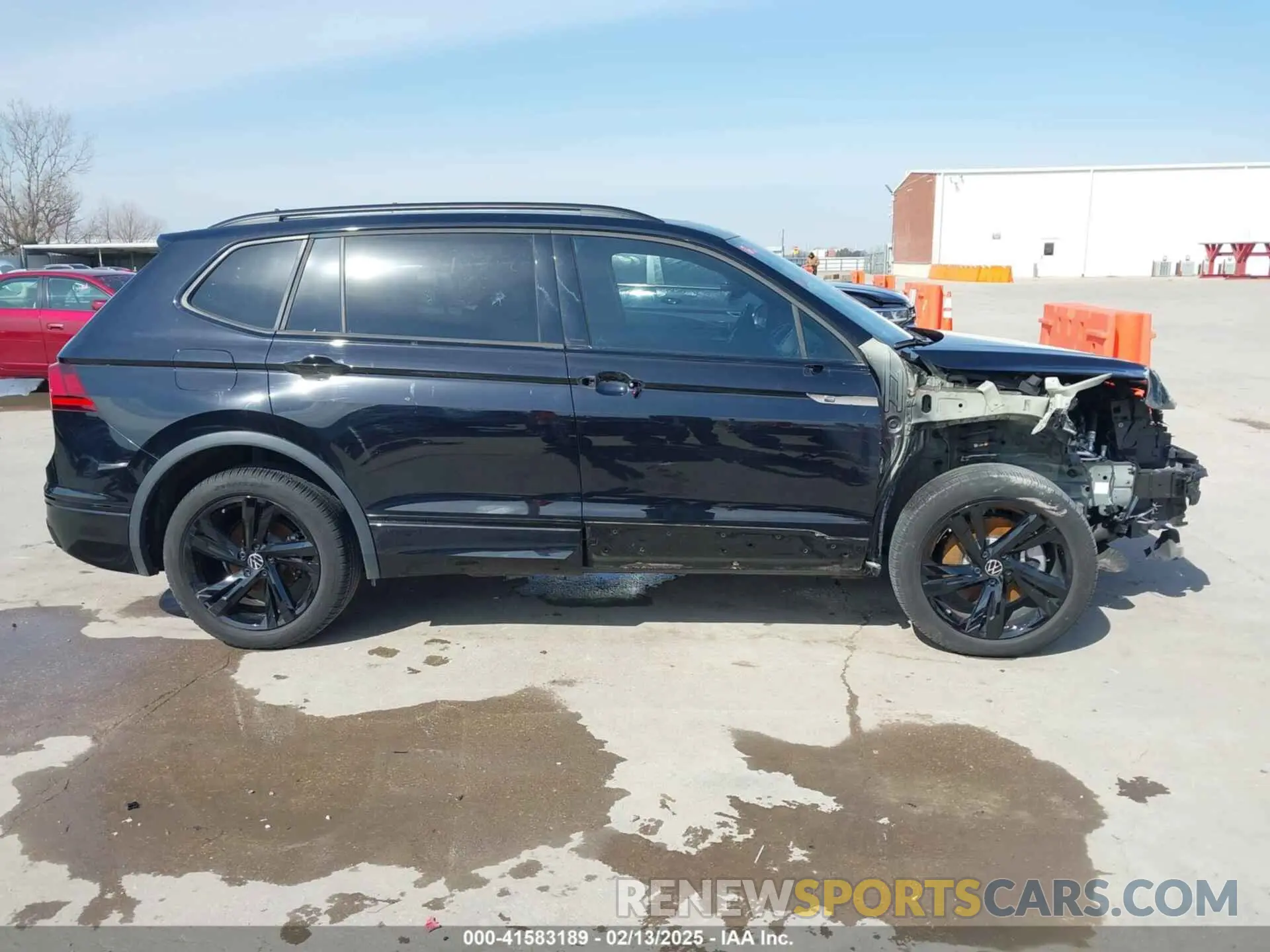 14 Photograph of a damaged car 3VVCB7AX5PM139416 VOLKSWAGEN TIGUAN 2023