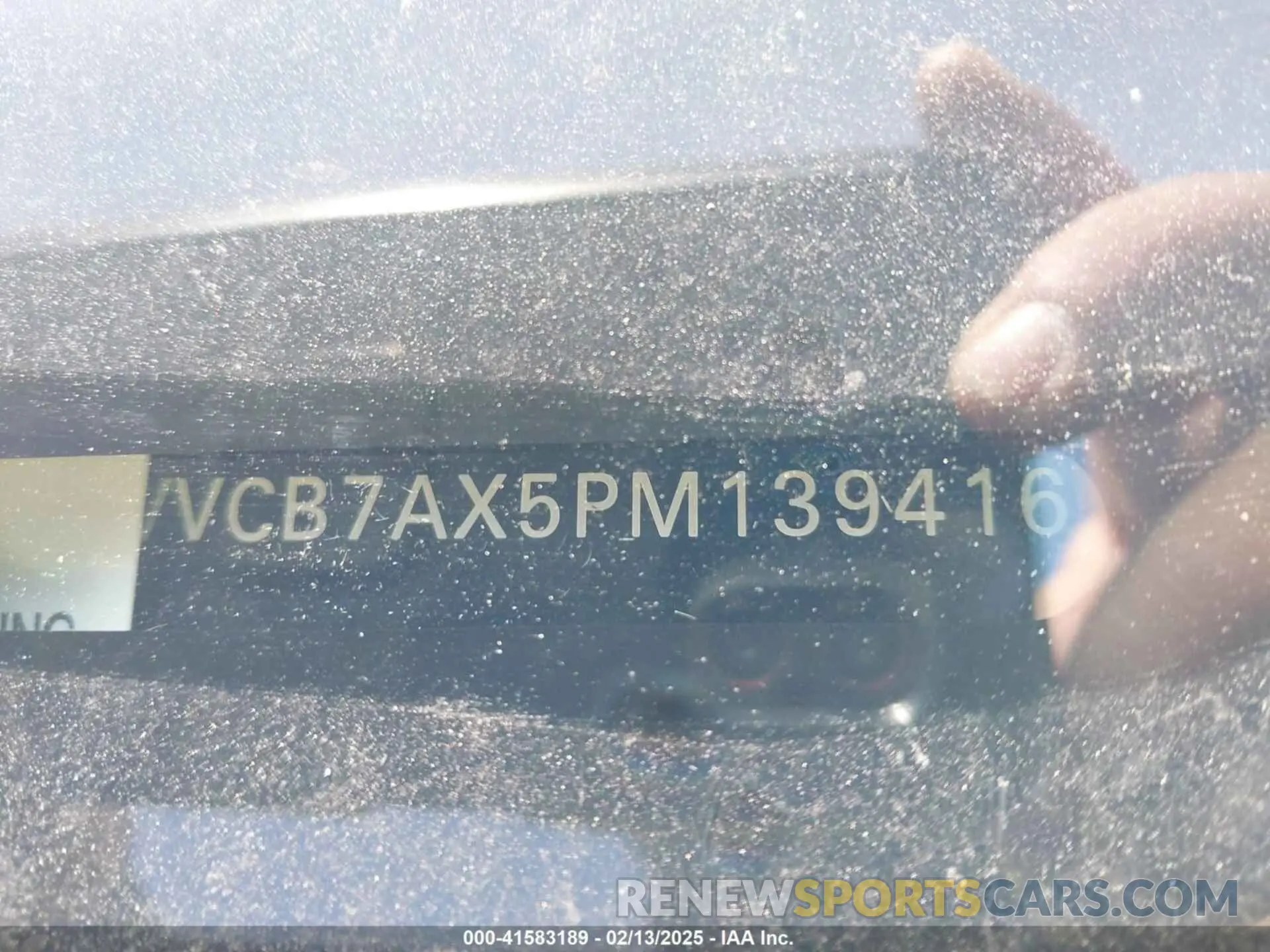 18 Photograph of a damaged car 3VVCB7AX5PM139416 VOLKSWAGEN TIGUAN 2023