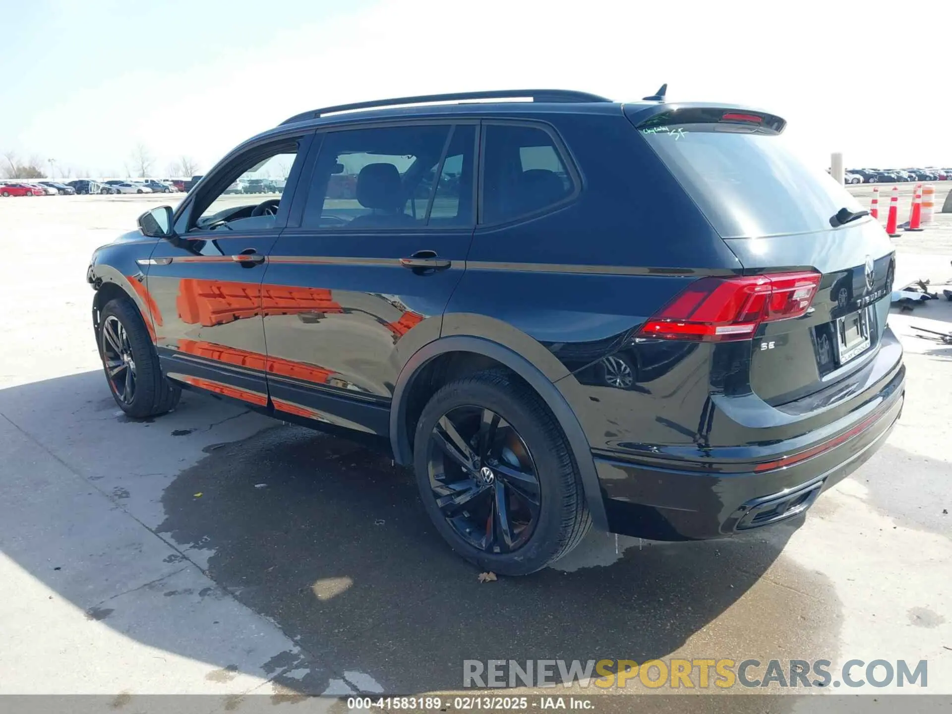 3 Photograph of a damaged car 3VVCB7AX5PM139416 VOLKSWAGEN TIGUAN 2023