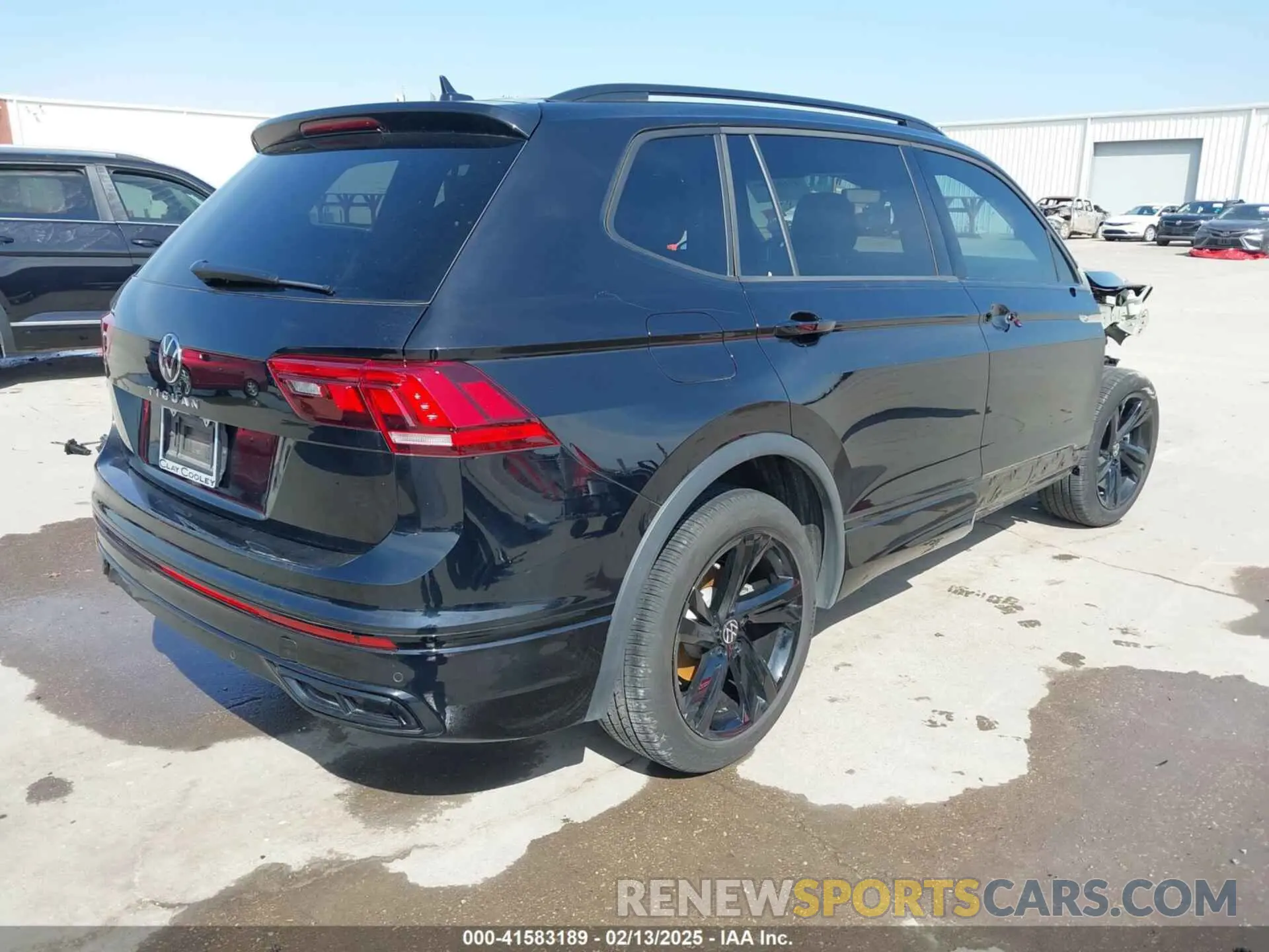 4 Photograph of a damaged car 3VVCB7AX5PM139416 VOLKSWAGEN TIGUAN 2023