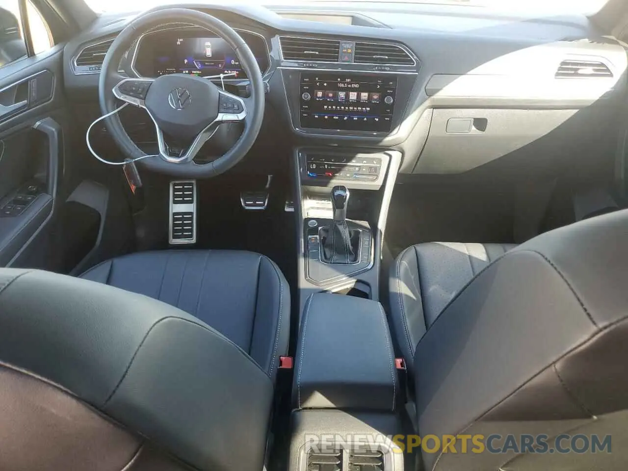 8 Photograph of a damaged car 3VVCB7AX7PM064170 VOLKSWAGEN TIGUAN 2023