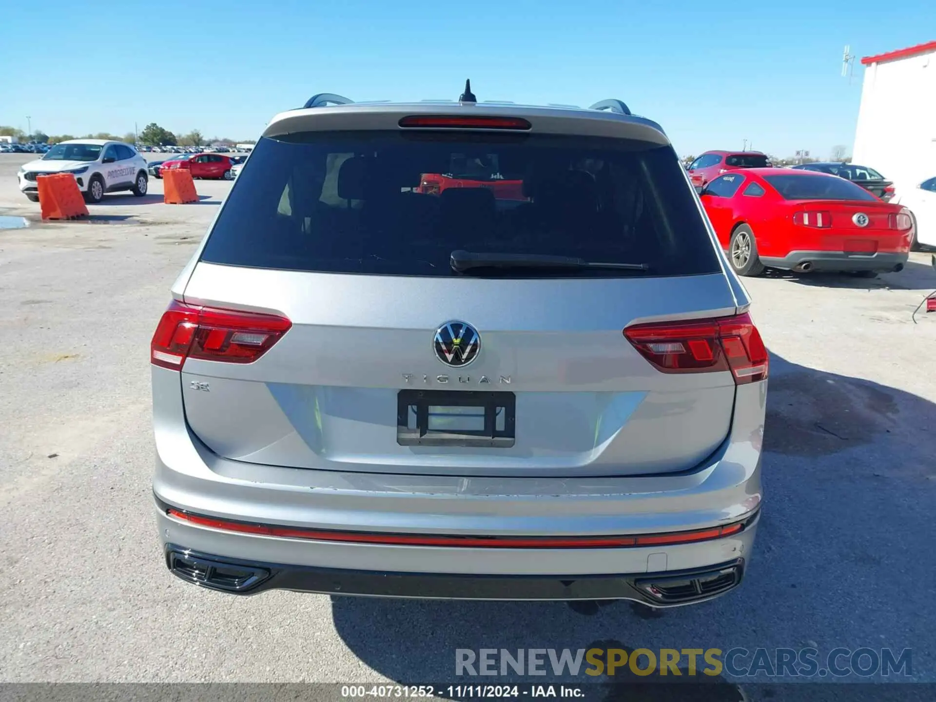 16 Photograph of a damaged car 3VVCB7AX7PM137019 VOLKSWAGEN TIGUAN 2023