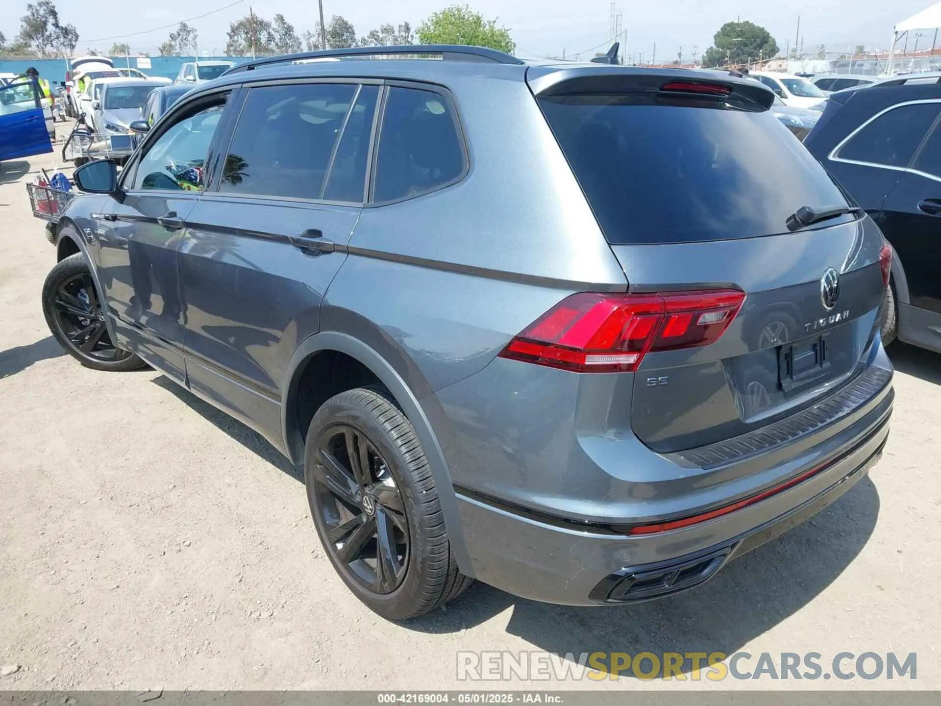 3 Фотография поврежденного автомобиля 3VVCB7AX8PM036684 VOLKSWAGEN TIGUAN 2023