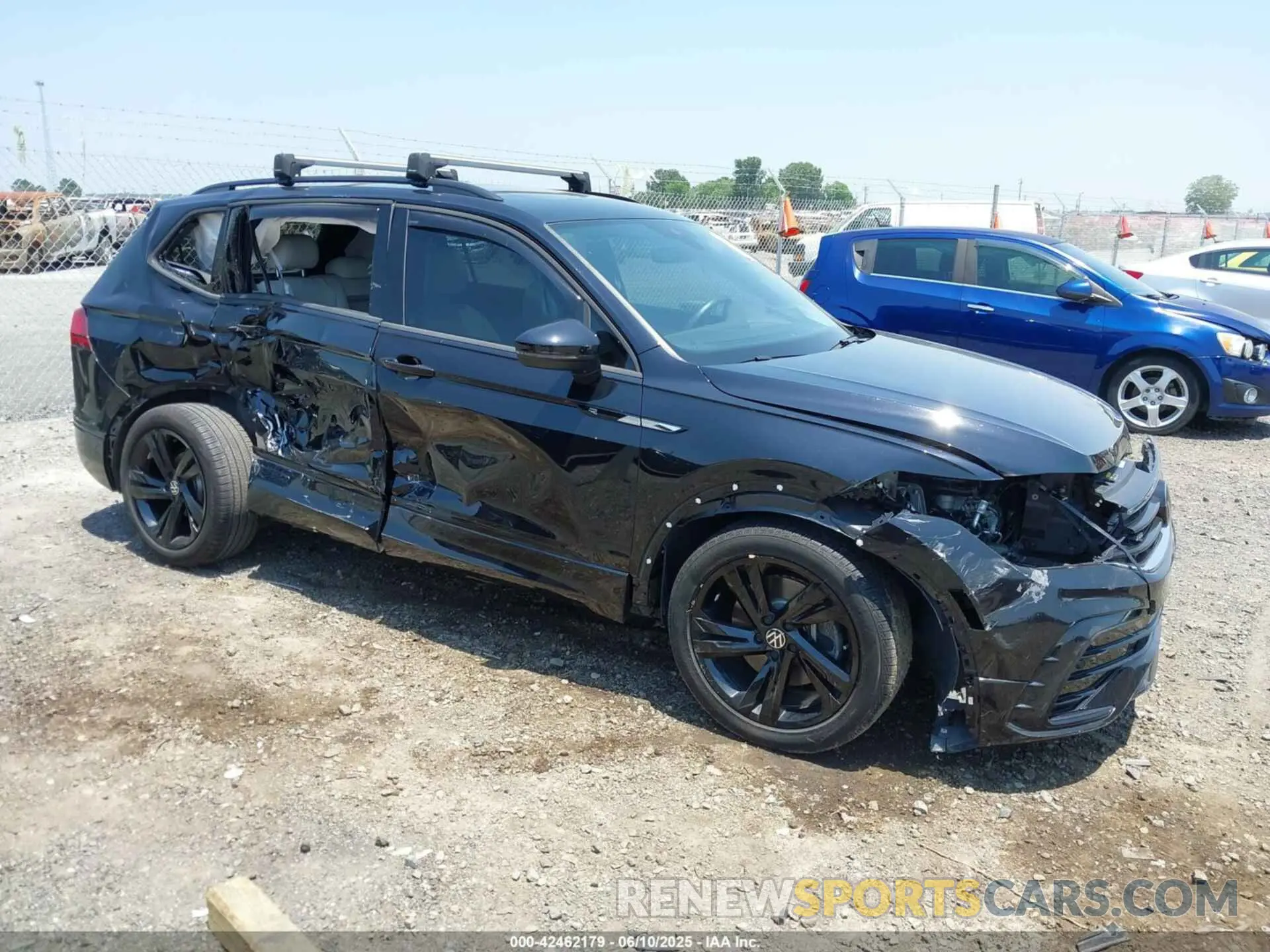 1 Photograph of a damaged car 3VVCB7AXXPM129898 VOLKSWAGEN TIGUAN 2023