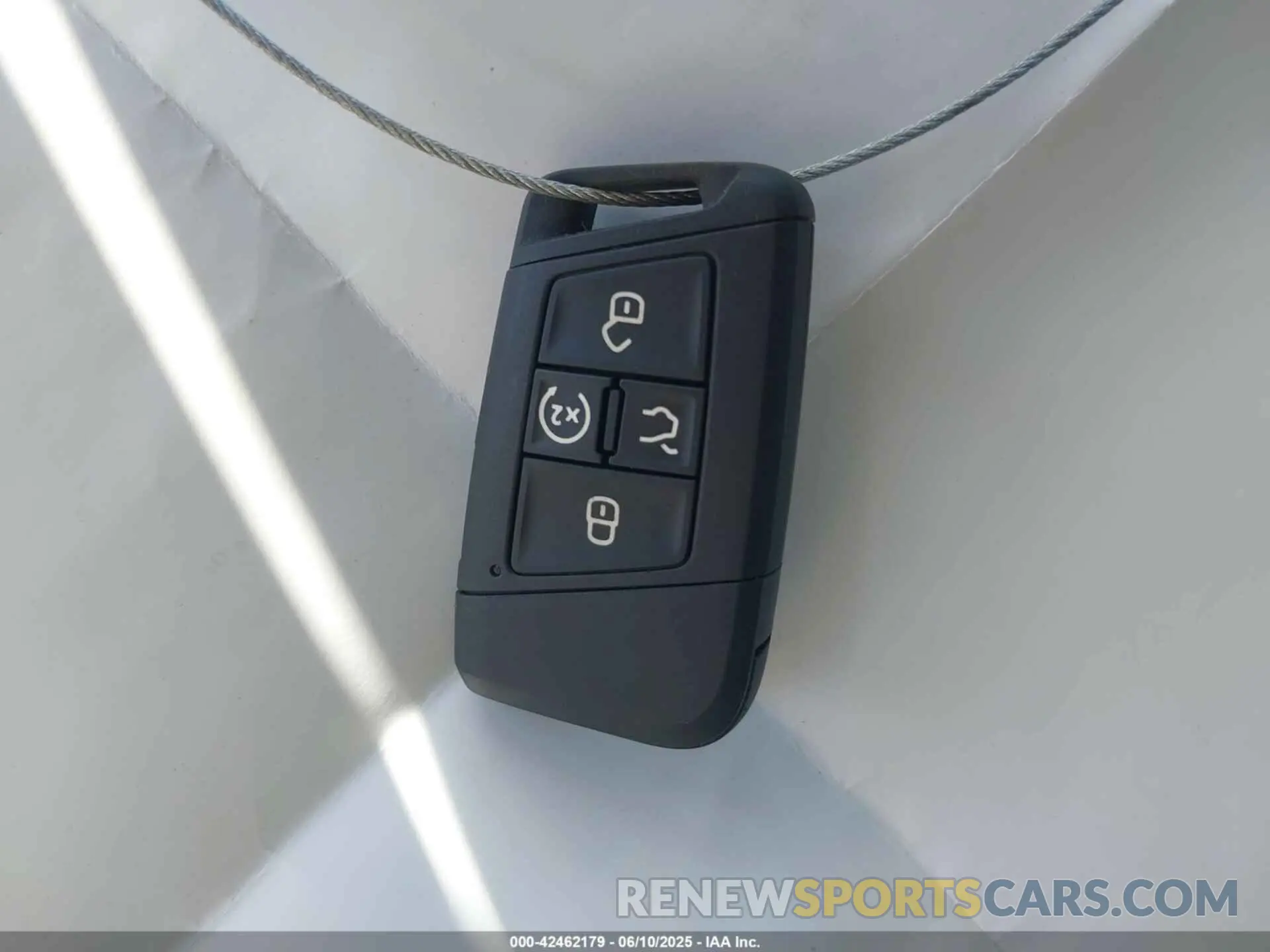 11 Photograph of a damaged car 3VVCB7AXXPM129898 VOLKSWAGEN TIGUAN 2023