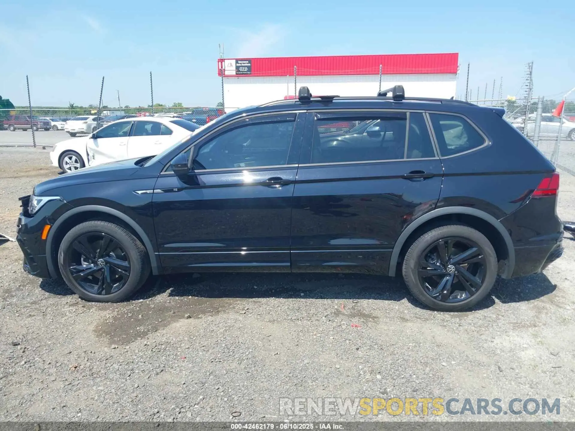 15 Photograph of a damaged car 3VVCB7AXXPM129898 VOLKSWAGEN TIGUAN 2023