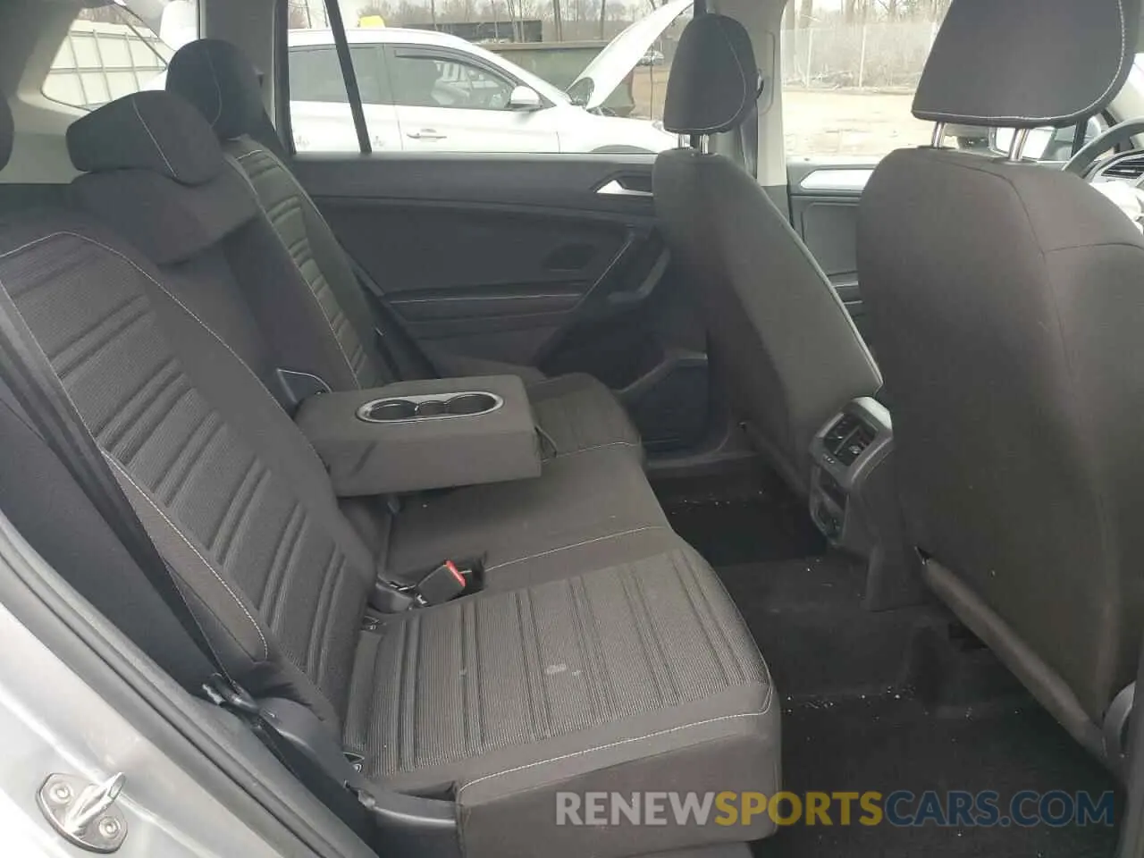 12 Photograph of a damaged car 3VVFB7AX0PM087593 VOLKSWAGEN TIGUAN 2023