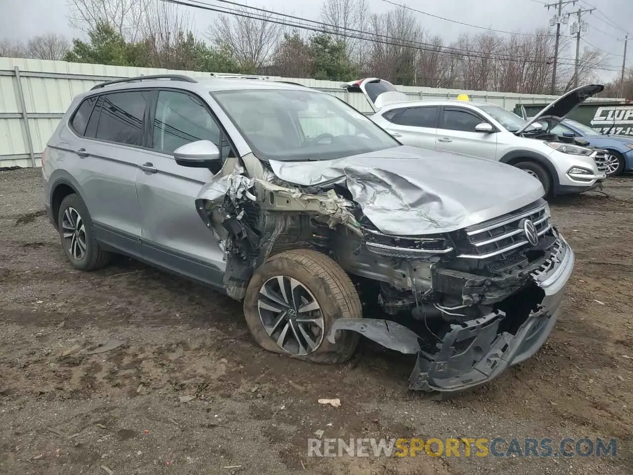 4 Photograph of a damaged car 3VVFB7AX0PM087593 VOLKSWAGEN TIGUAN 2023