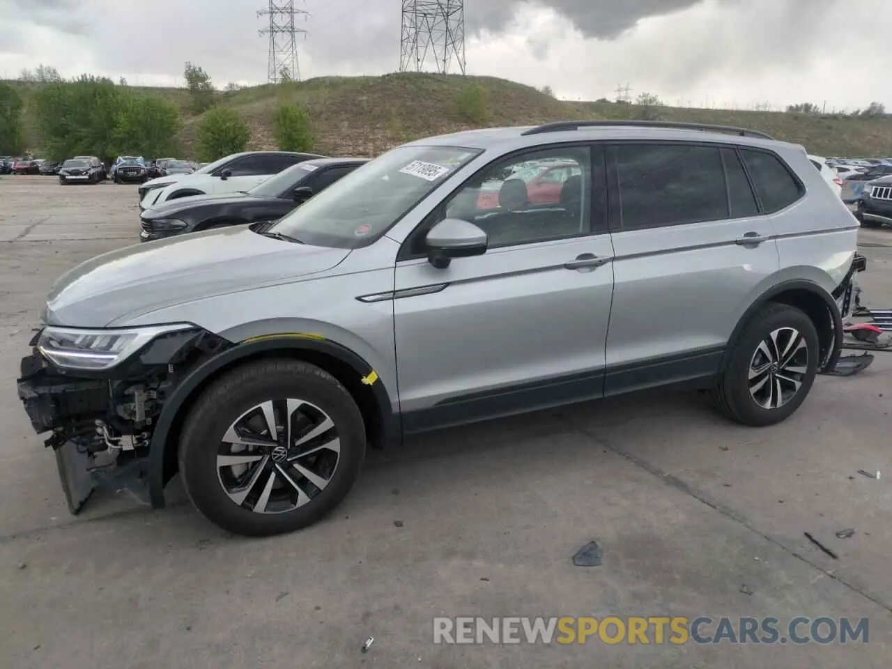 1 Photograph of a damaged car 3VVFB7AXXPM103928 VOLKSWAGEN TIGUAN 2023
