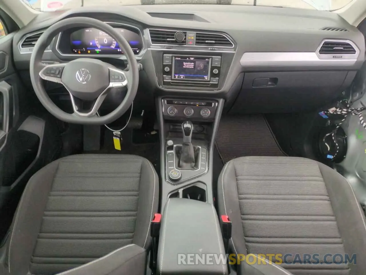 8 Photograph of a damaged car 3VVFB7AXXPM103928 VOLKSWAGEN TIGUAN 2023