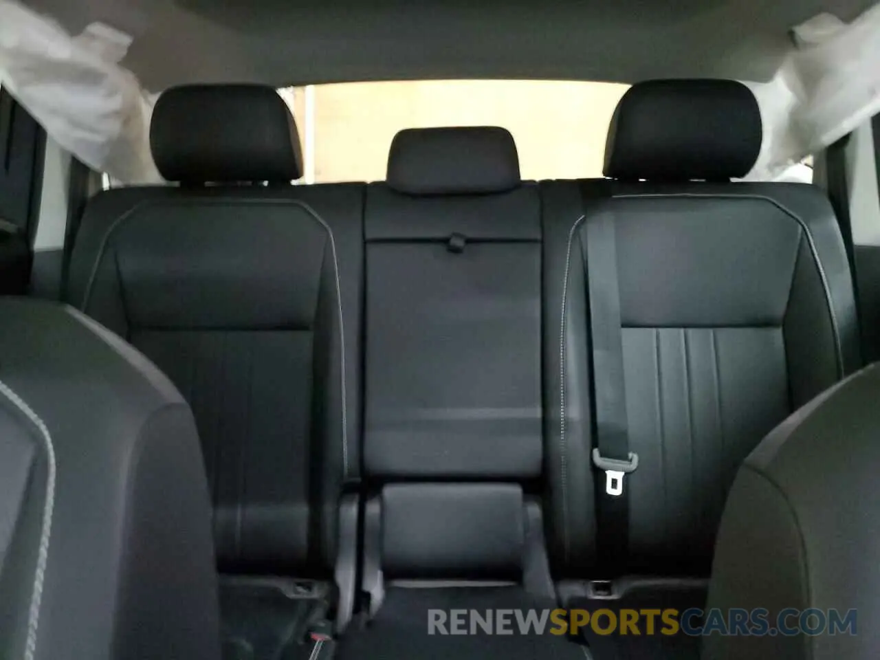 10 Photograph of a damaged car 3VVMB7AX1PM011274 VOLKSWAGEN TIGUAN 2023