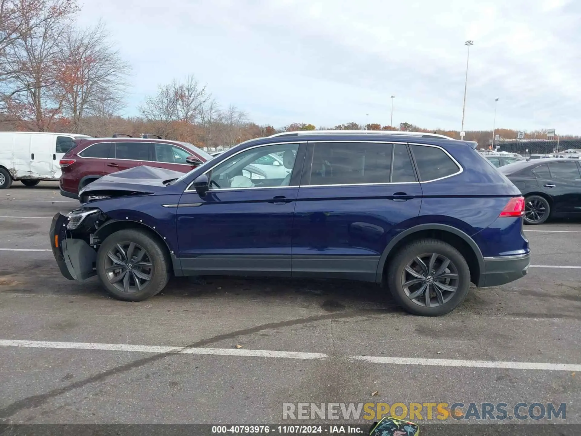 14 Photograph of a damaged car 3VVMB7AX3PM006867 VOLKSWAGEN TIGUAN 2023