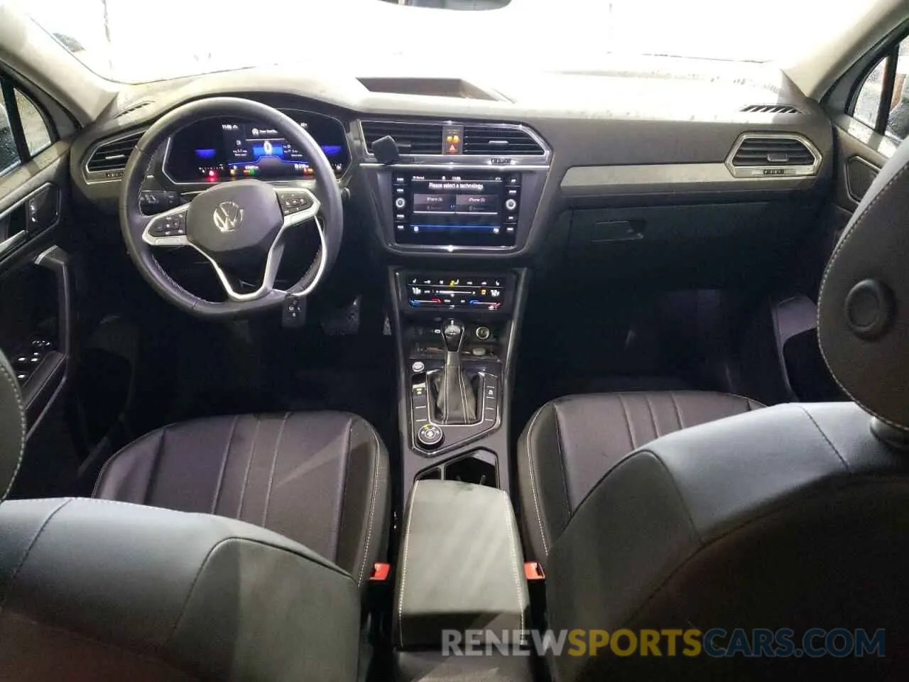 8 Photograph of a damaged car 3VVMB7AX6PM028670 VOLKSWAGEN TIGUAN 2023