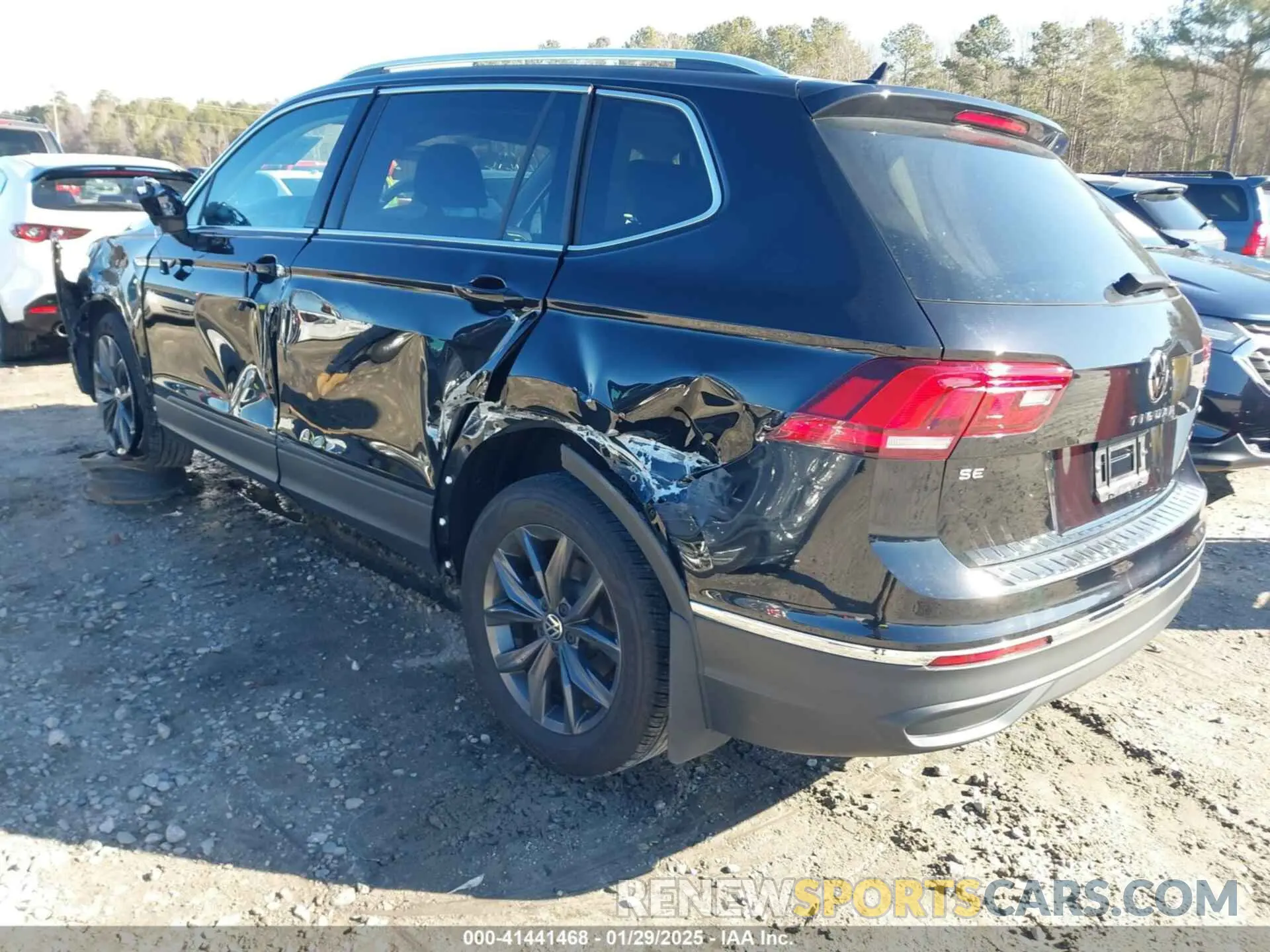 3 Photograph of a damaged car 3VVMB7AX7PM032629 VOLKSWAGEN TIGUAN 2023
