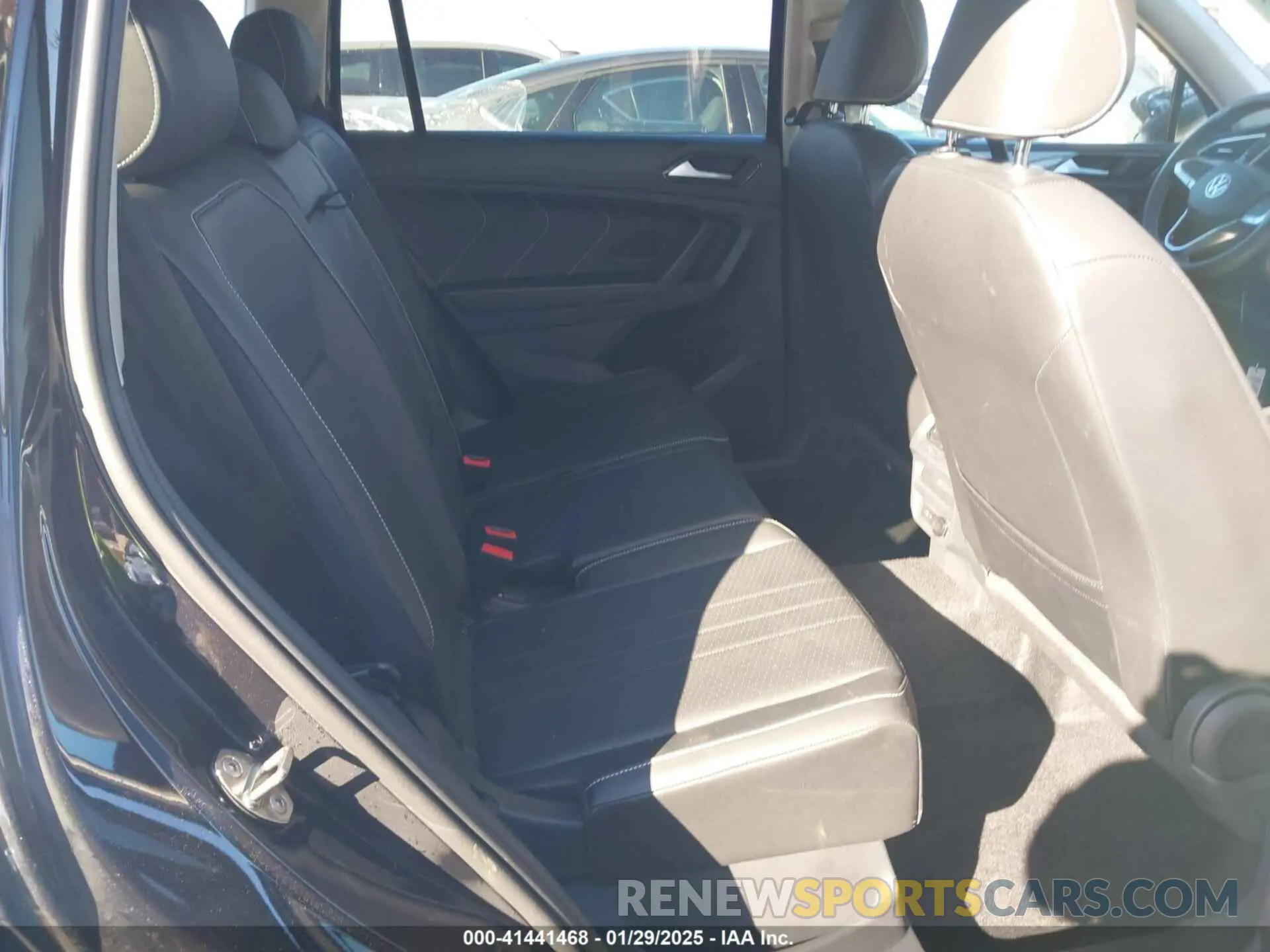 8 Photograph of a damaged car 3VVMB7AX7PM032629 VOLKSWAGEN TIGUAN 2023