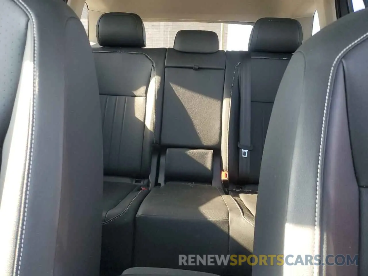 10 Photograph of a damaged car 3VVMB7AX9PM018778 VOLKSWAGEN TIGUAN 2023