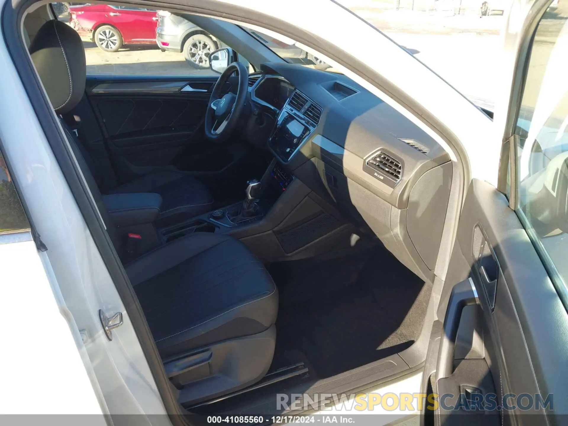 5 Фотография поврежденного автомобиля 3VVMB7AX9PM027609 VOLKSWAGEN TIGUAN 2023