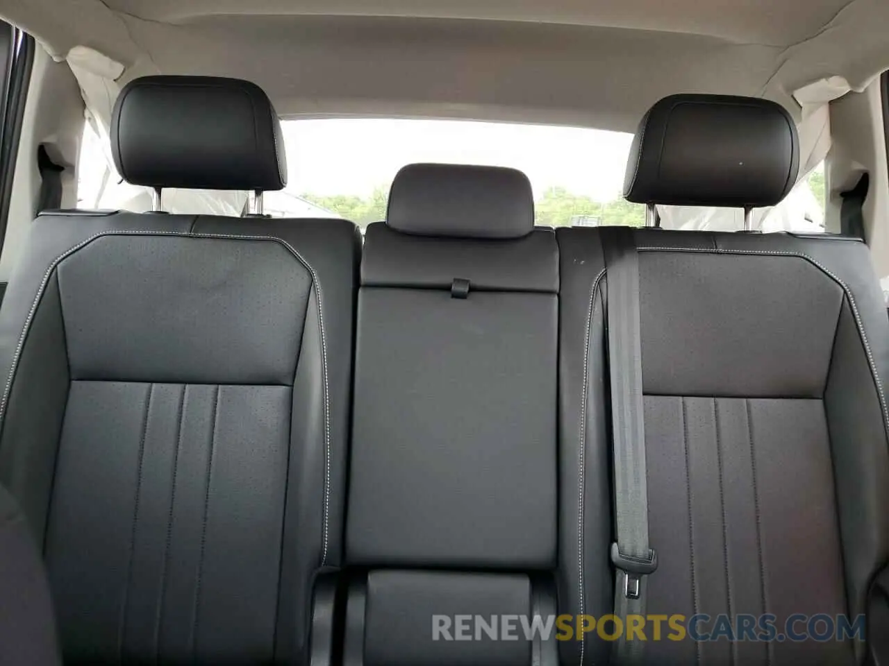 10 Photograph of a damaged car 3VVNB7AX2PM128480 VOLKSWAGEN TIGUAN 2023