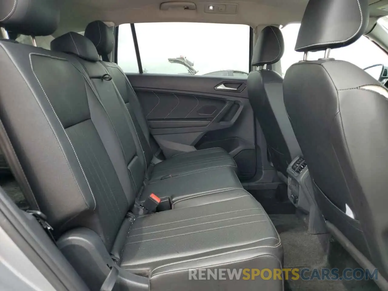 11 Photograph of a damaged car 3VVNB7AX2PM128480 VOLKSWAGEN TIGUAN 2023