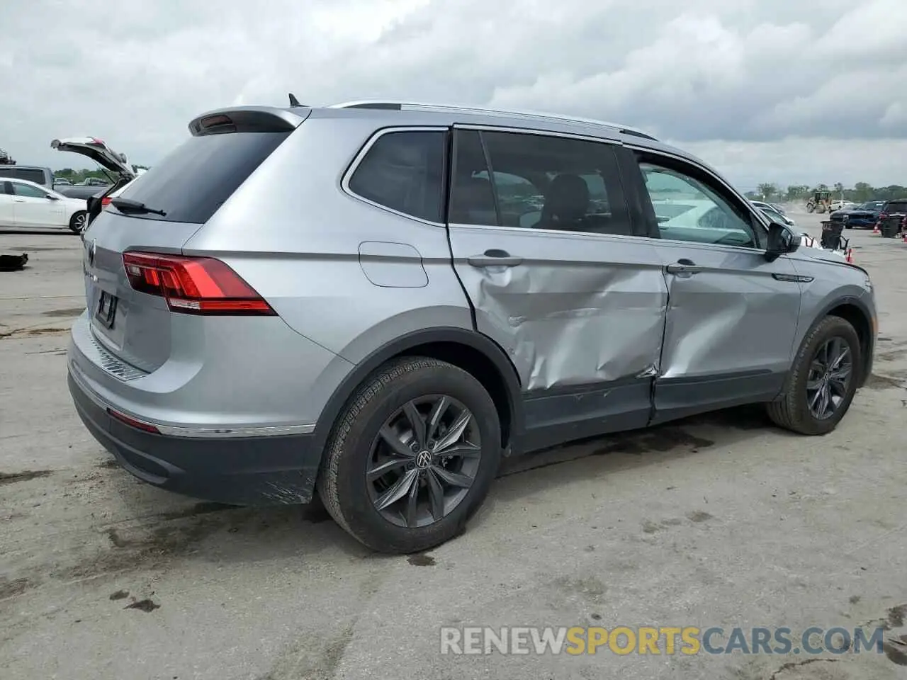 3 Photograph of a damaged car 3VVNB7AX2PM128480 VOLKSWAGEN TIGUAN 2023