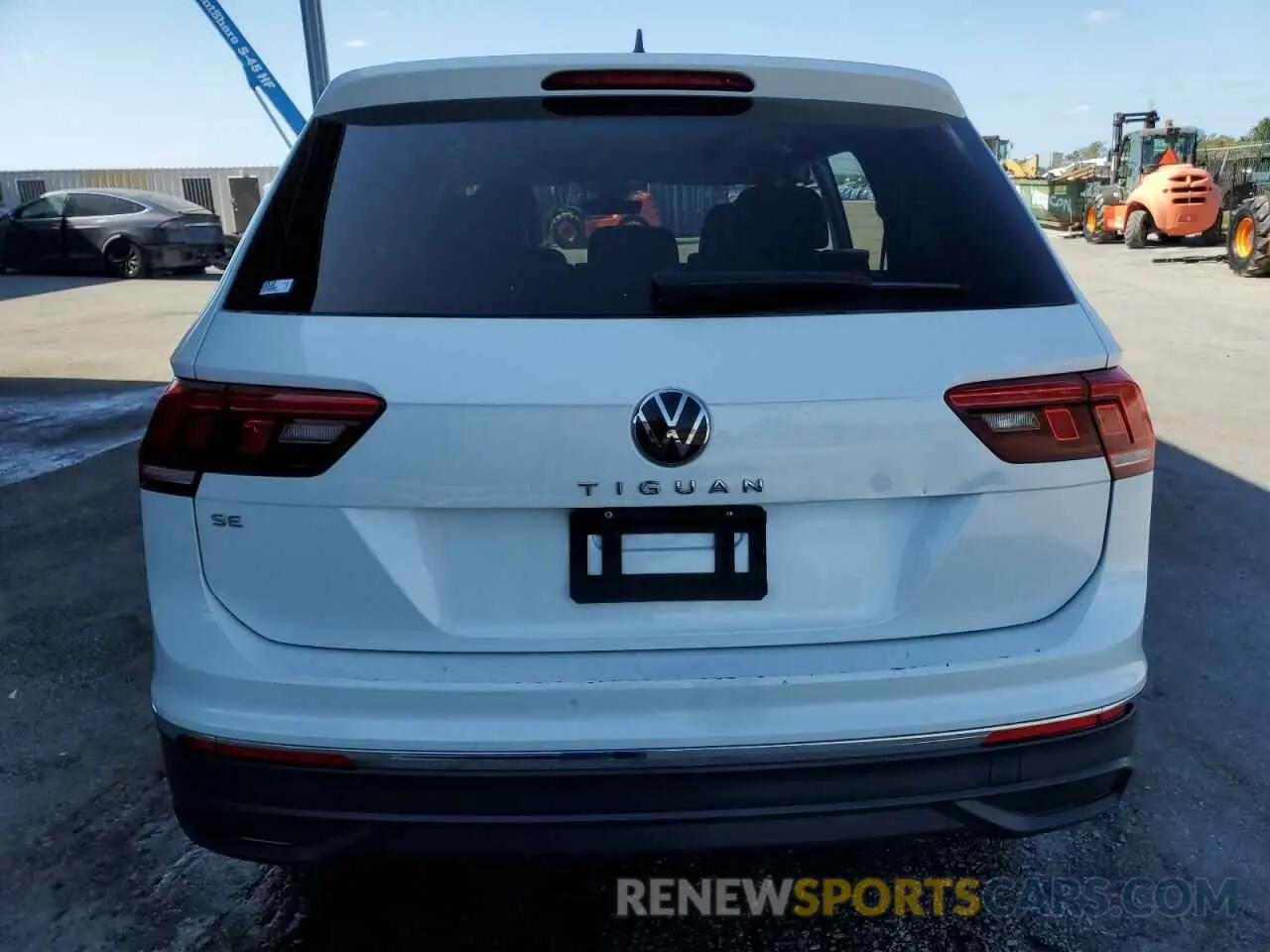 6 Photograph of a damaged car 3VVNB7AX3PM085428 VOLKSWAGEN TIGUAN 2023